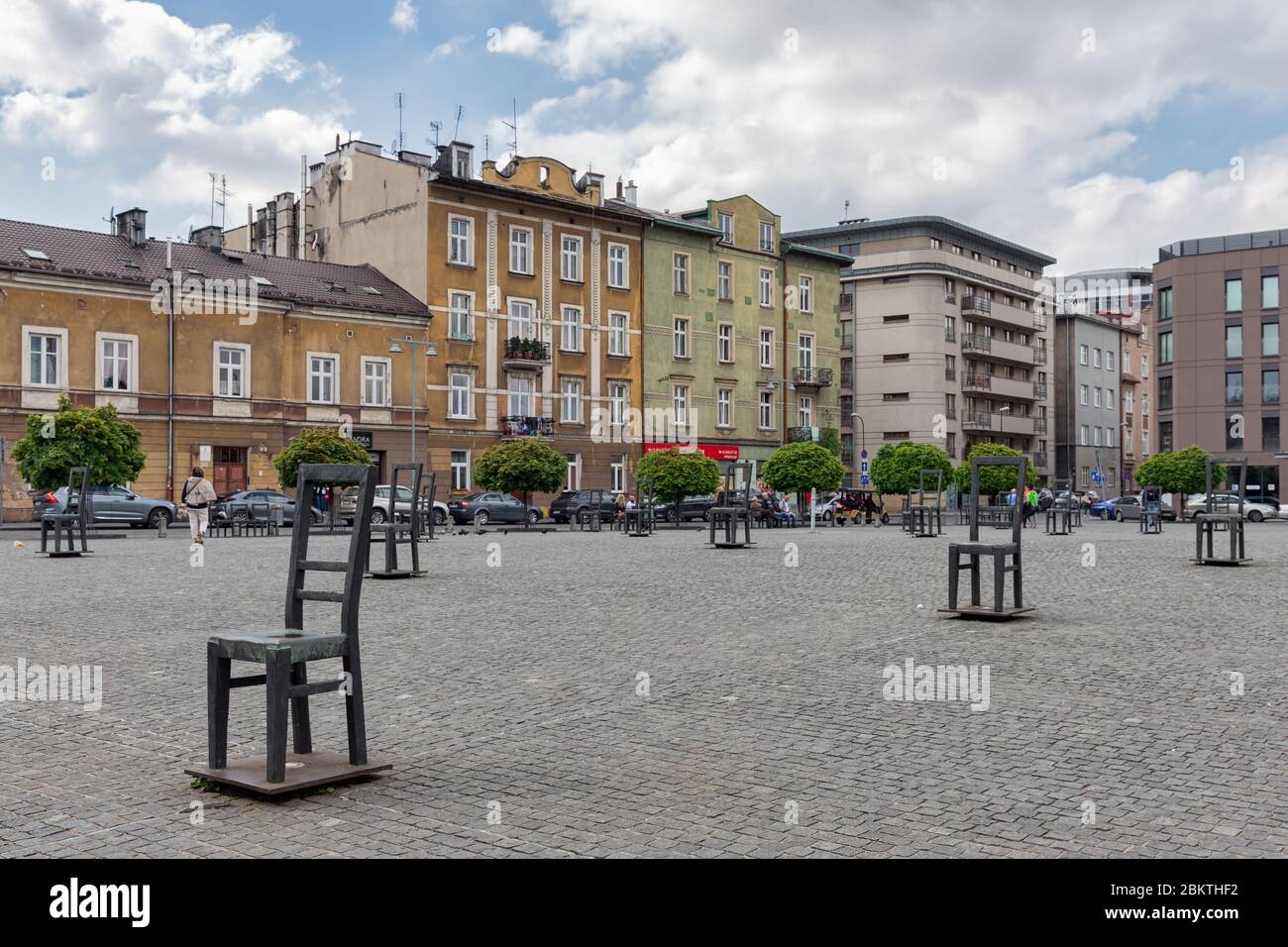 Leere Stühle Denkmal der jüdischen Opfer des 2. Weltkrieges, Krakau, Polen Stockfoto