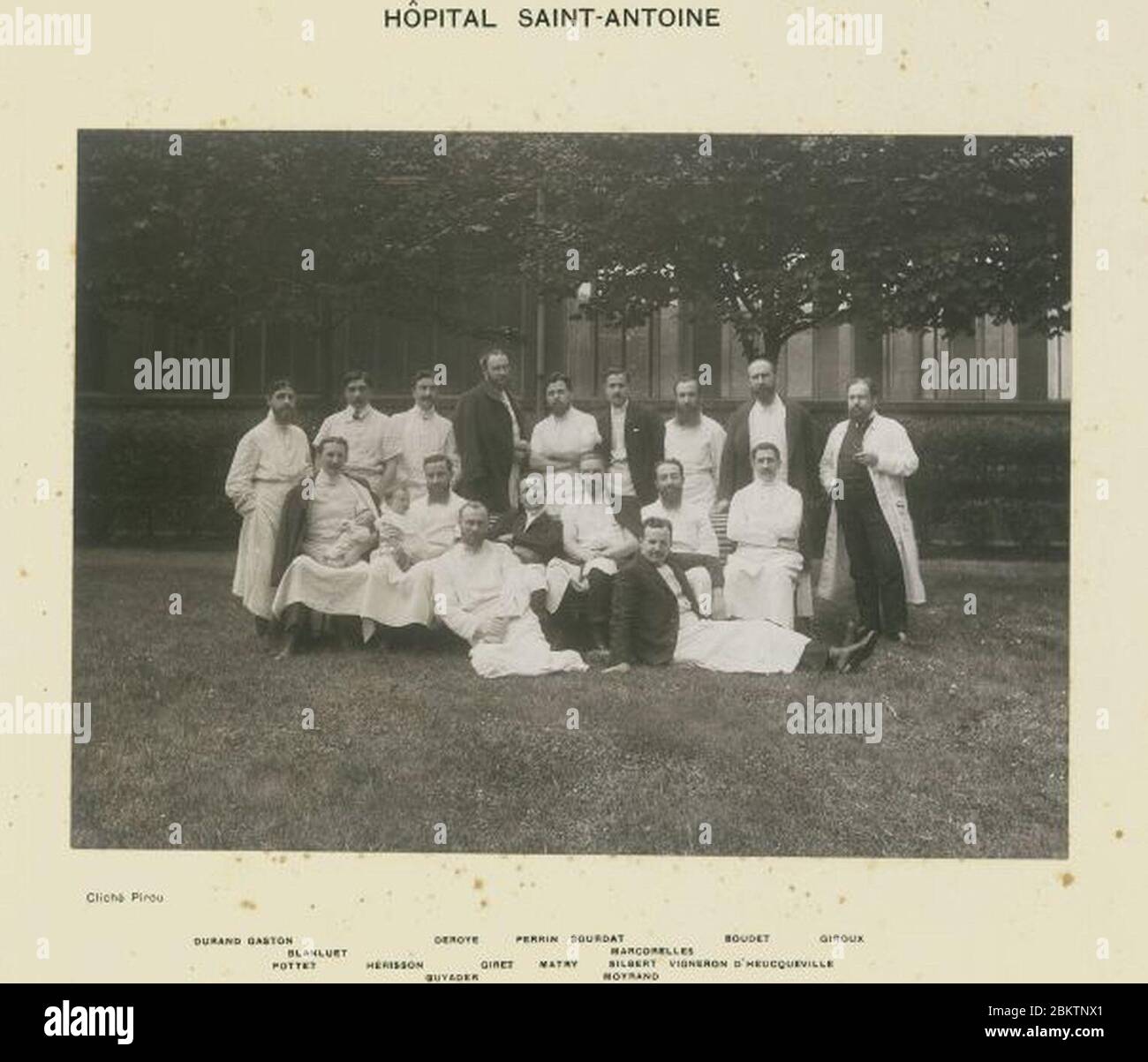 Hôpital Saint-Antoine - Album de l'Internat des Hôpitaux de Paris 1907-1908. Stockfoto