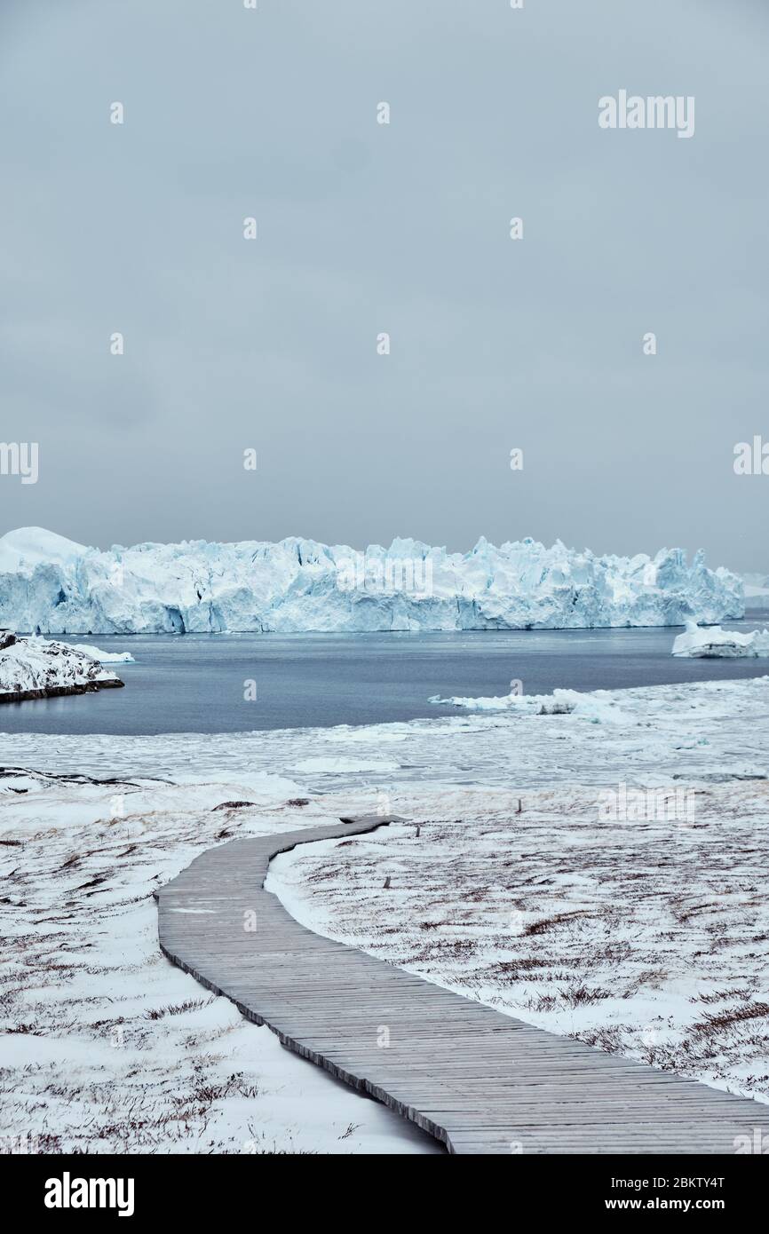 Blick auf massive Eisberge in ilulissat Grönland Stockfoto