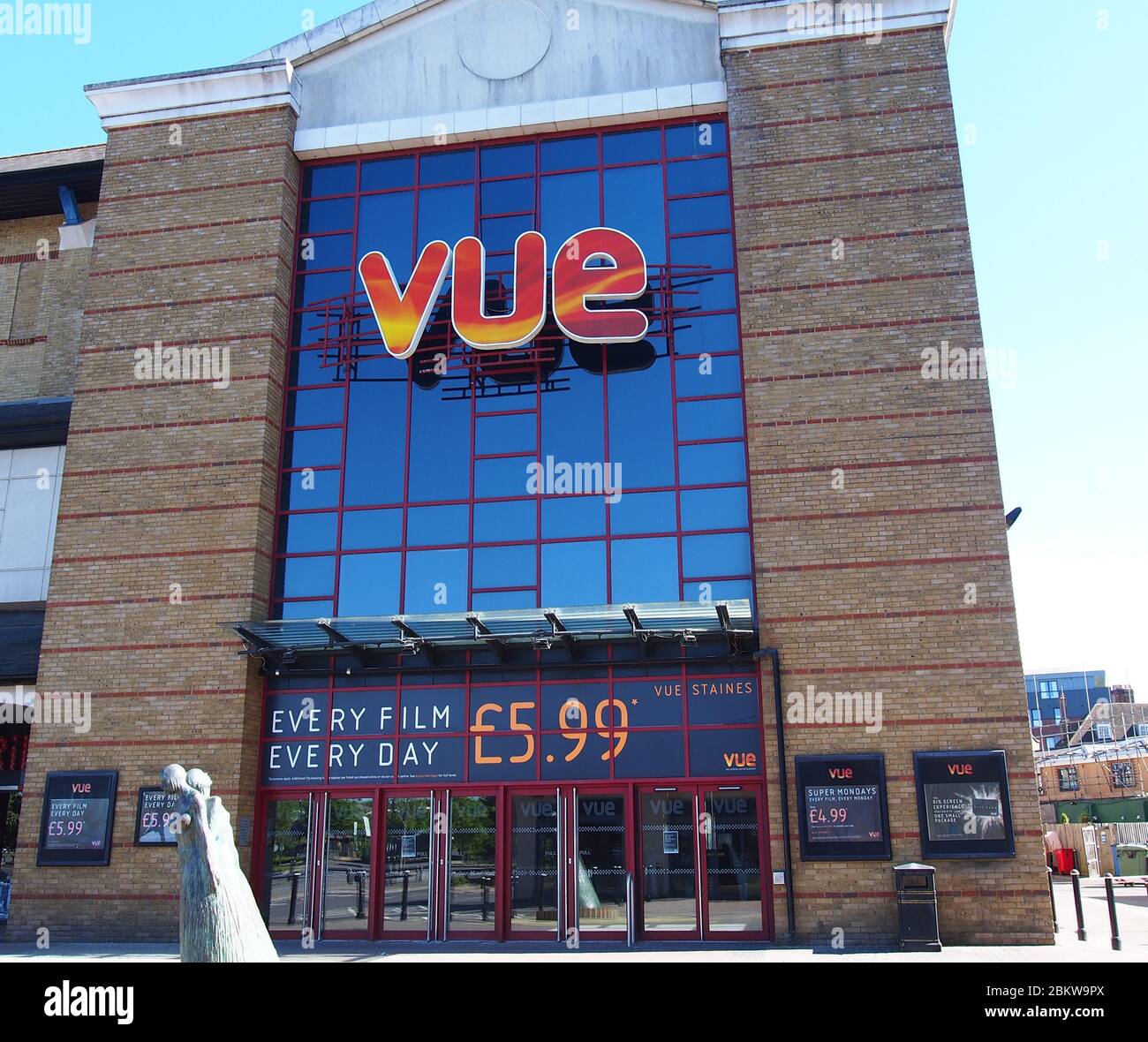 Der Eingang zum Vue Cinema in Staines upon Thames in Surrey Stockfoto