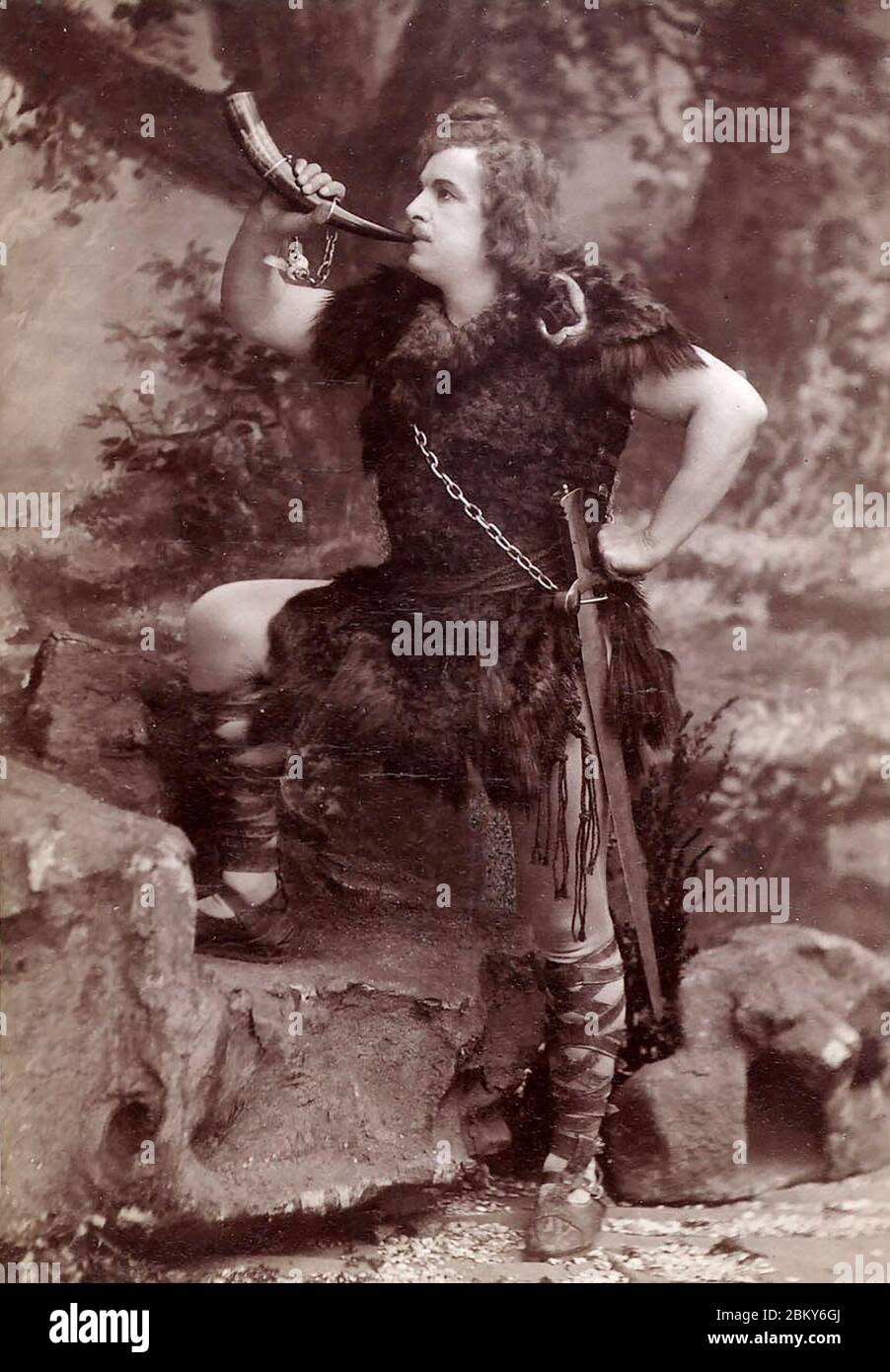 Jean de Reszke in der Titelrolle von Wagners Siegfried, 1896 Stockfoto