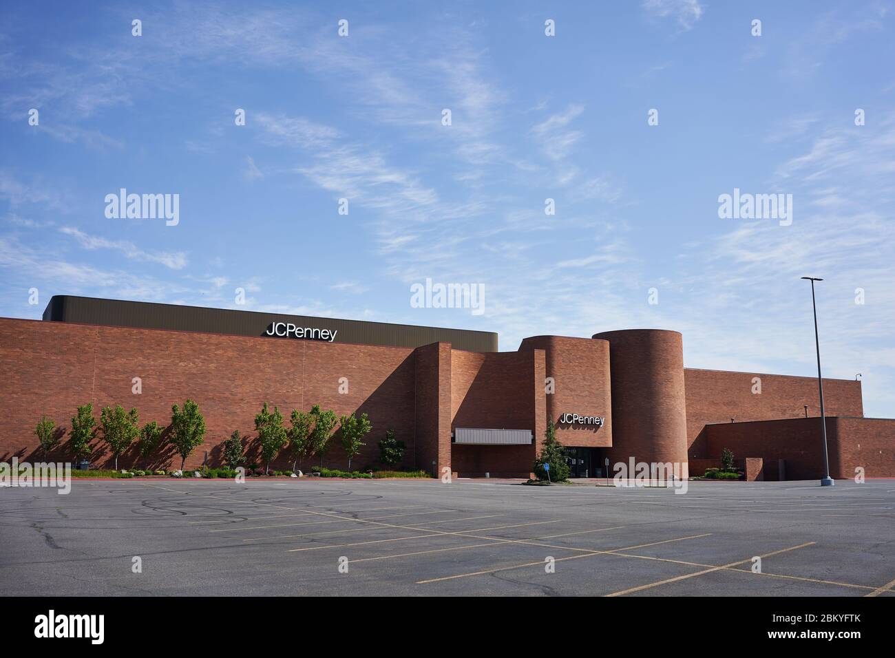 J.C. geschlossen Penney Kaufhaus in Tigard, Oregon, während der Coronavirus-Krise. Stockfoto