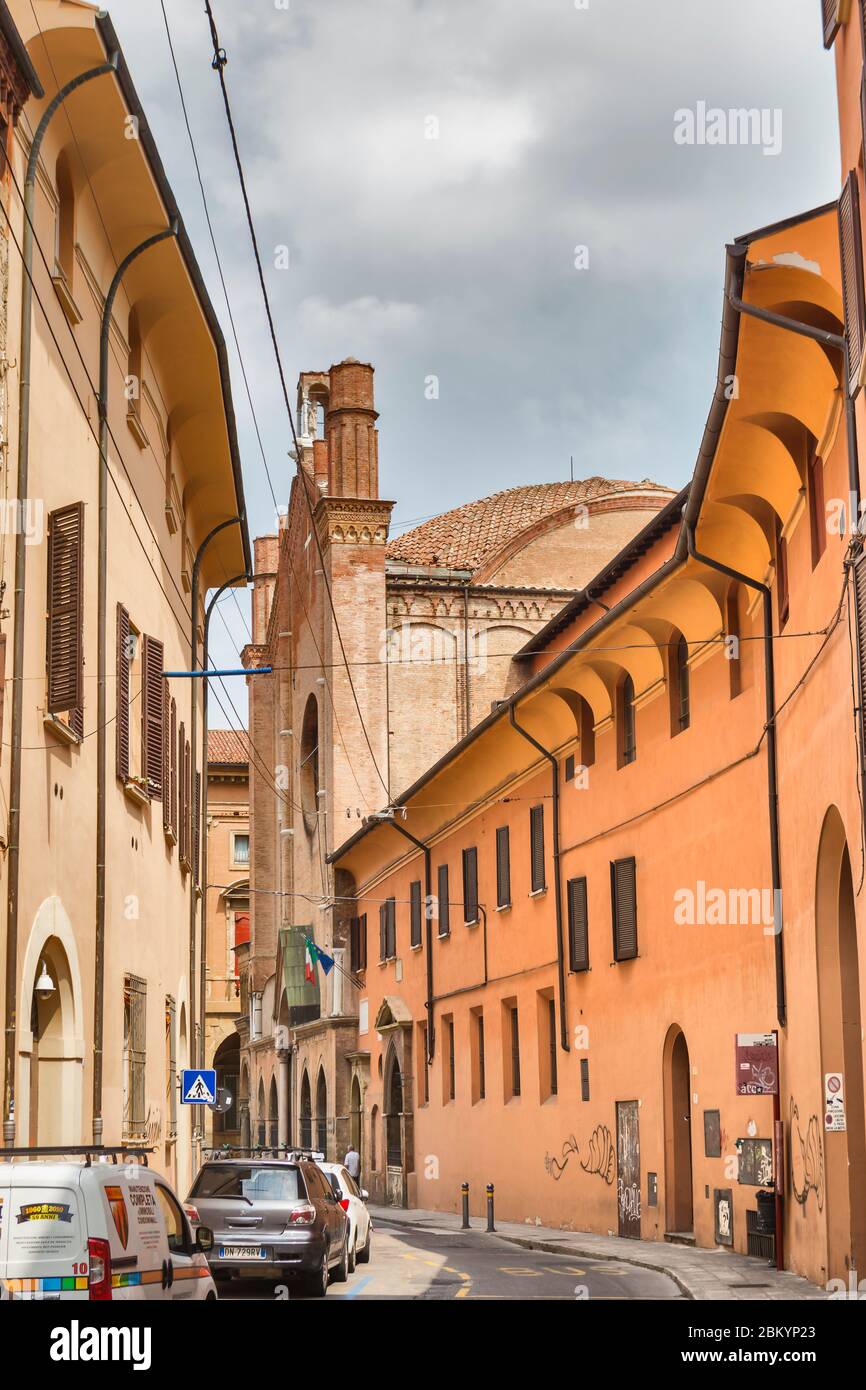 Straße in der Altstadt, Bologna, Emilia-Romagna, Italien Stockfoto