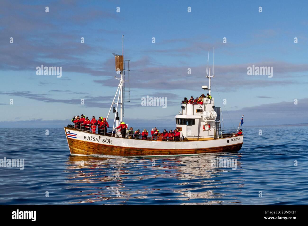 Das 'North Sailing' Bjössi Sör Whale Watching boat in Skjálfandi Bay, Husavik, Island. Stockfoto