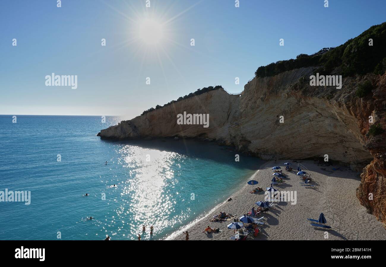 Panorama des Strandes von Porto Katsiki, Lefkada (Lefkas), Griechenland. Es ist einer der besten und schönsten Strände im Mittelmeer und Europa Stockfoto