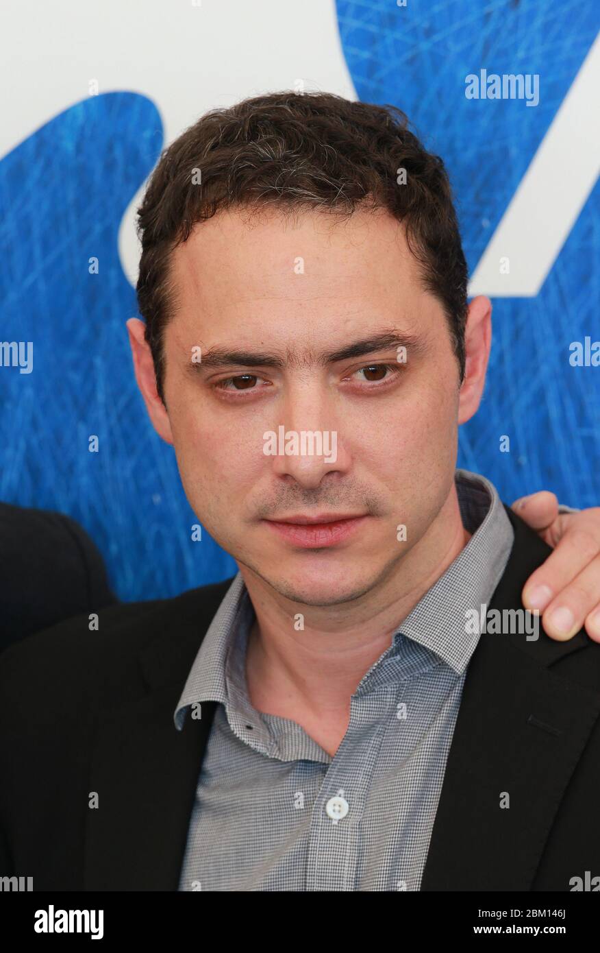 Venedig, Italien. 07. September 2016. Juan de Dios Larrain nimmt an einer Fotoschau für 'Jackie' während des 73. Filmfestivals in Venedig Teil. Stockfoto