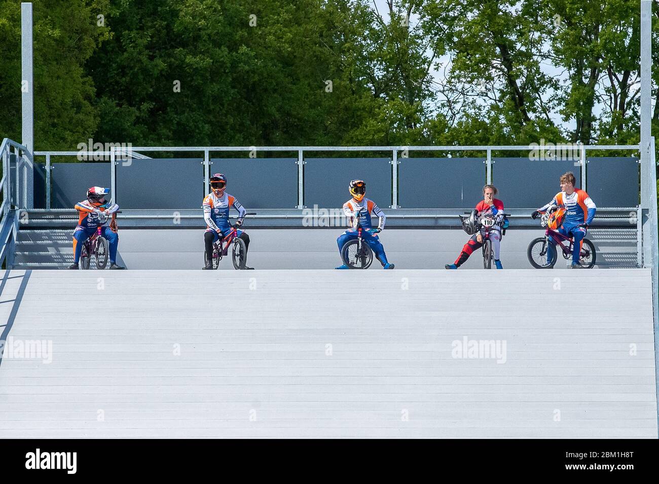 5. Mai 2020 Papendal, Niederlande erste holländische BMX-Fahrer nach Corona-Lockdown Dave van der Burg, Joris Harmsen, Jay Schippers, Laura Smulders, Niek Kimmann Stockfoto