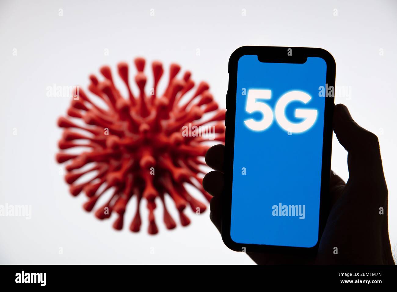 5G-Mobilfunknetz-Technologie und Verbindung zum Coronavirus Covid-19-Ausbruch Stockfoto