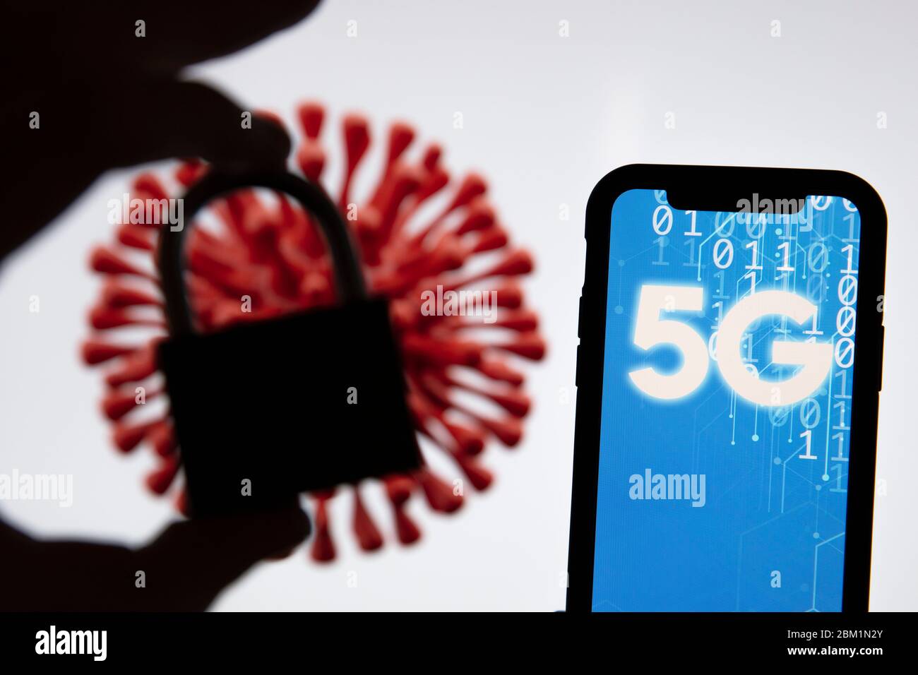 5G-Mobilfunknetz-Technologie und Verbindung zum Coronavirus Covid-19-Ausbruch Stockfoto