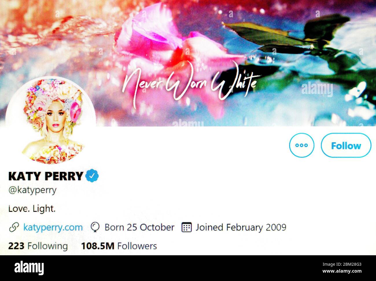 Twitter-Seite (Mai 2020) : Katy Perry (Katheryn Elizabeth Hudson), amerikanische Sängerin, Liedermacherin und Fernsehrichterin Stockfoto