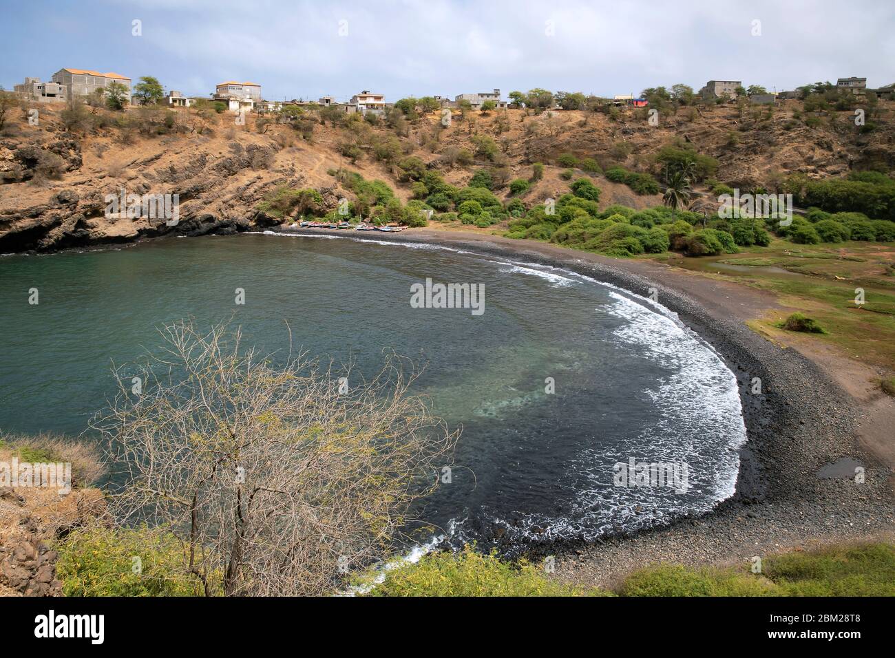 Geschützte Bucht an der Ostküste der Insel Santiago, Kap Verde / Cabo Verde Archipel im Atlantik Stockfoto