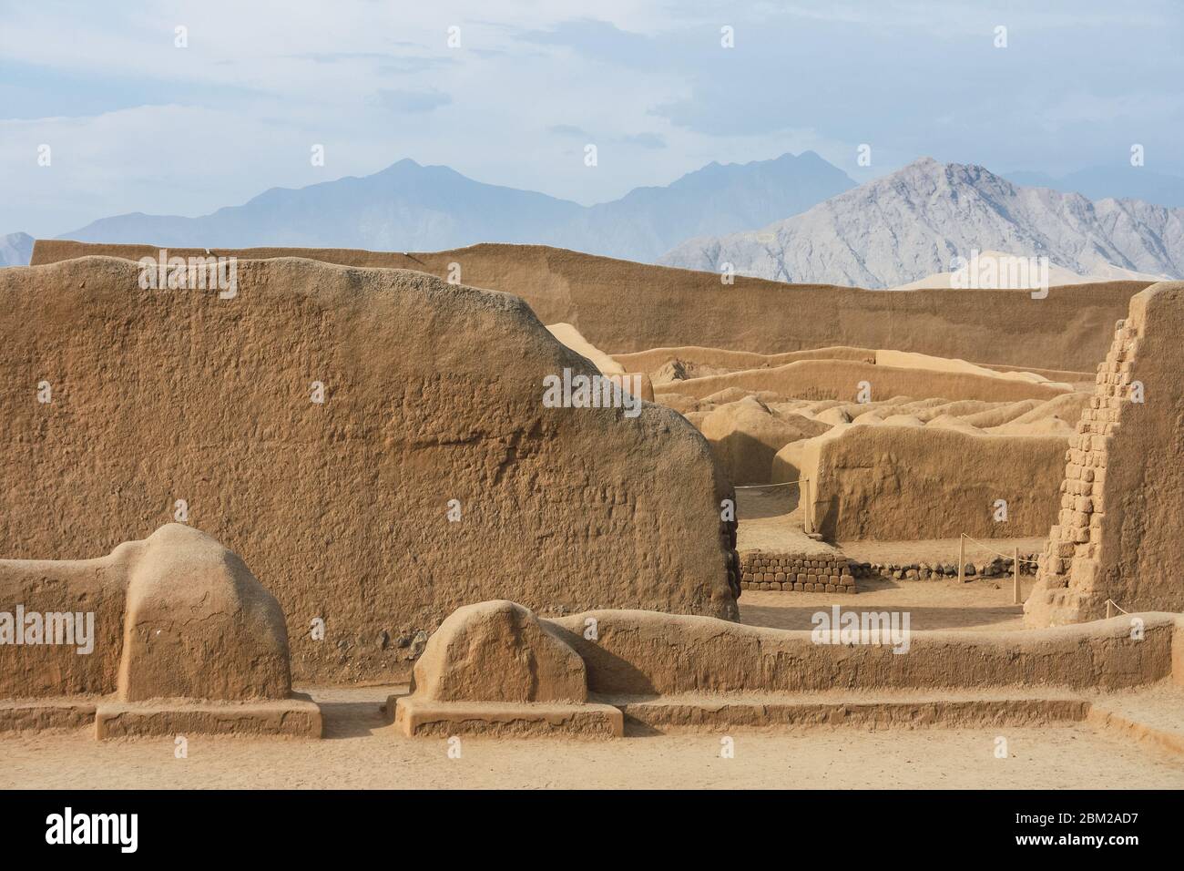 Archäologische Ruinen von Chan Chan, einer präkolumbianischen lehmstadt, an der Nordküste Perus von den Chimu erbaut Stockfoto