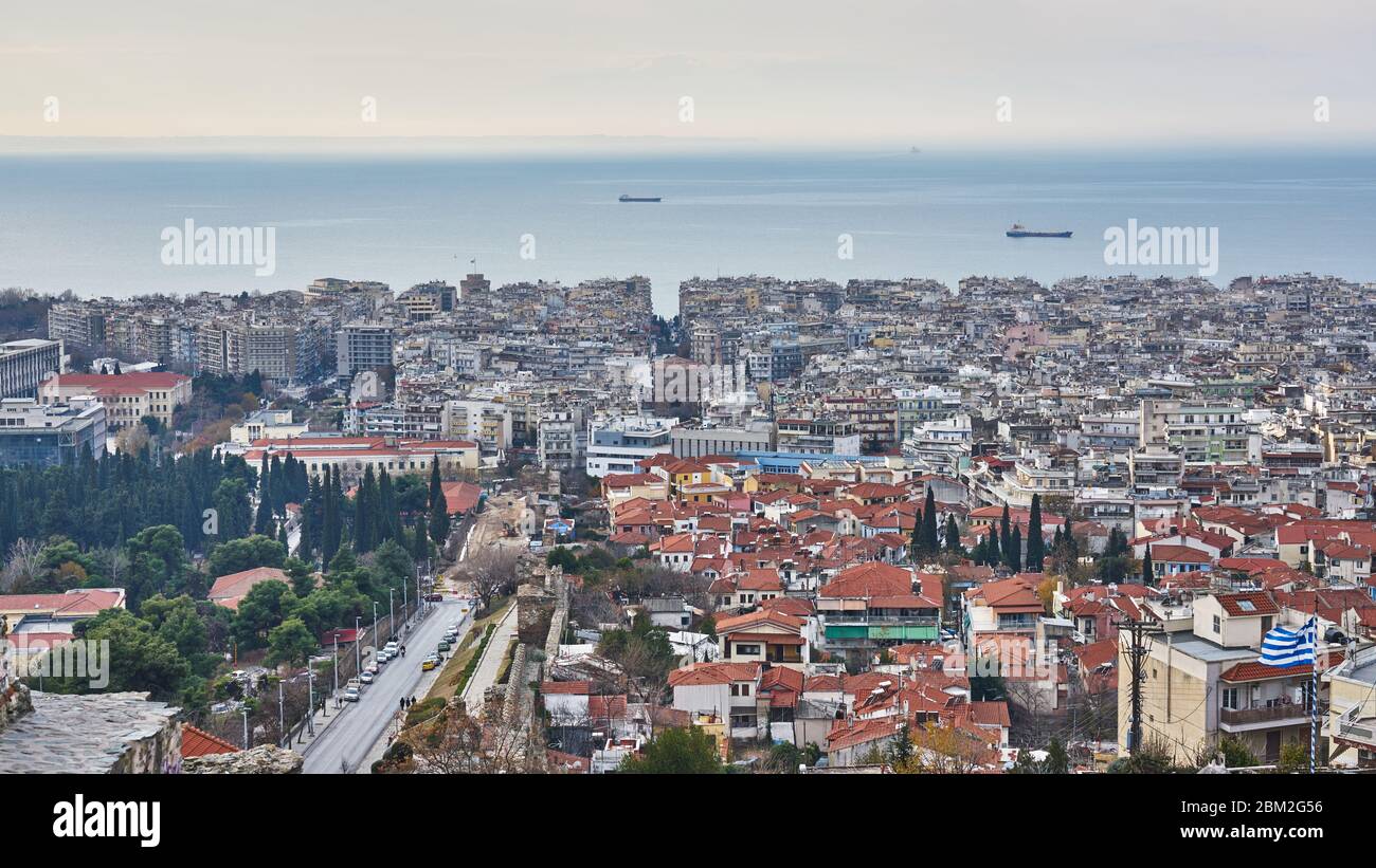 Panorama von Thessaloniki von Kastra (Burg) mit Hintergrund der Ägäis, Griechenland Stockfoto