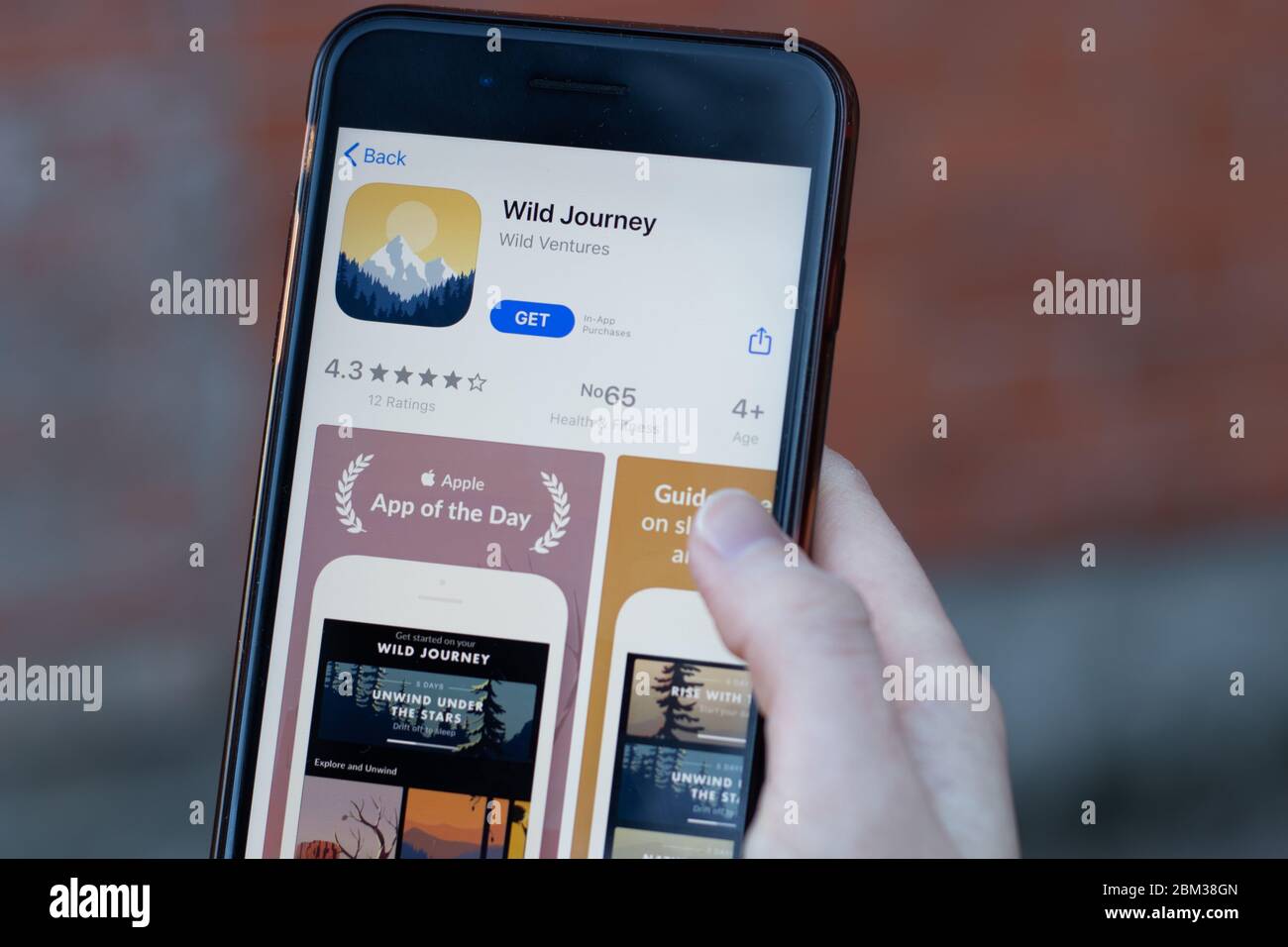 New York, USA - 1. Mai 2020: Wild Journey App Logo Nahaufnahme auf dem Handy-Bildschirm, illustrative Editorial Stockfoto