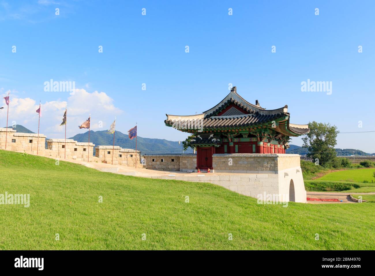 Ganghwa-gun, Incheon, Südkorea 23. Aug 2019 - Wolgotjun Fort und Yeonmijeong Pavillon. korea ganghwado historische Stätte Landschaft. Stockfoto