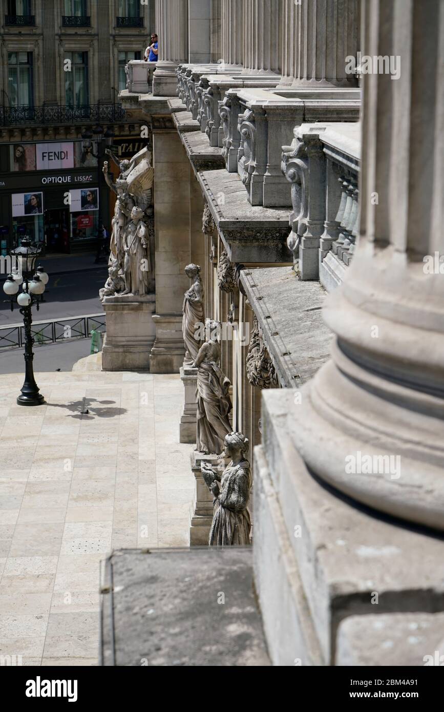 Säulen an der Fassade des Palais Garnier-Opera National de Paris.Paris.Frankreich Stockfoto