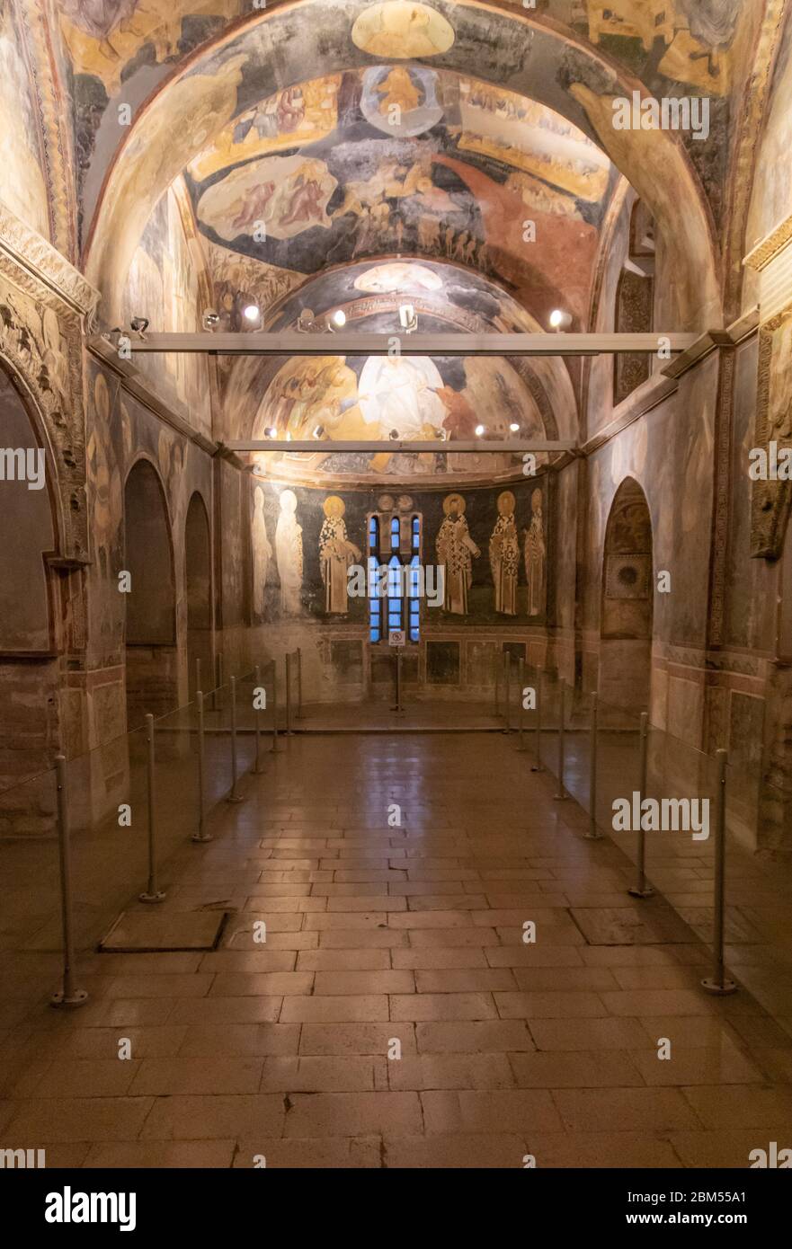 Istanbul, Türkei - die Chora Kirche ist eine mittelalterliche byzantinische griechisch-orthodoxe Kirche, die heute in eine Moschee umgewandelt wurde und 1948 zum Museum wurde Stockfoto Istanbul, Türkei - die Chora Kirche ist eine mittelalterliche byzantinische griechisch-orthodoxe Kirche, die heute in eine Moschee umgewandelt wurde und 1948 zum Museum wurde Stockfoto