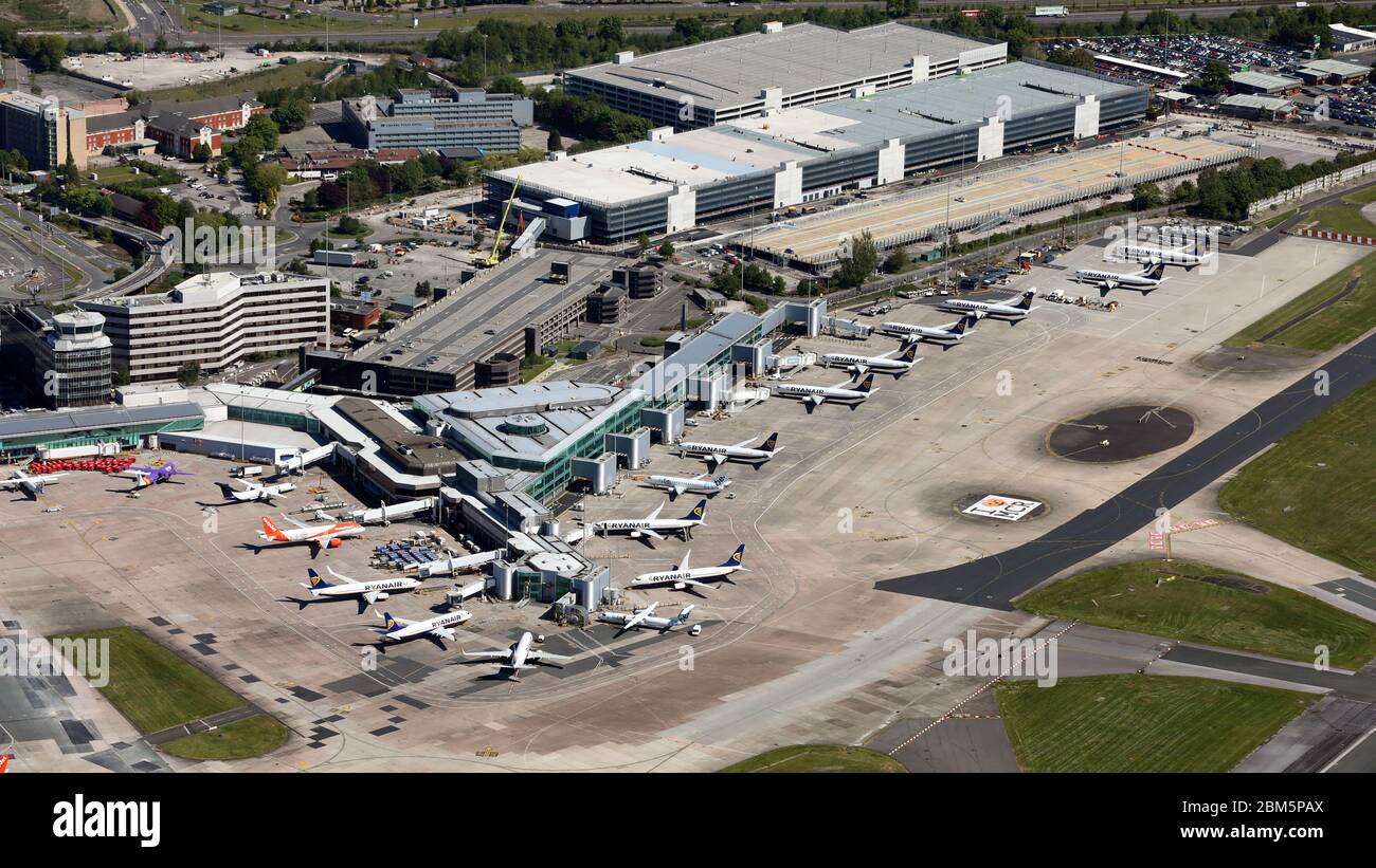 Luftaufnahme des internationalen Flughafens Manchester unter Sperrbedingungen im Mai 2020 Stockfoto