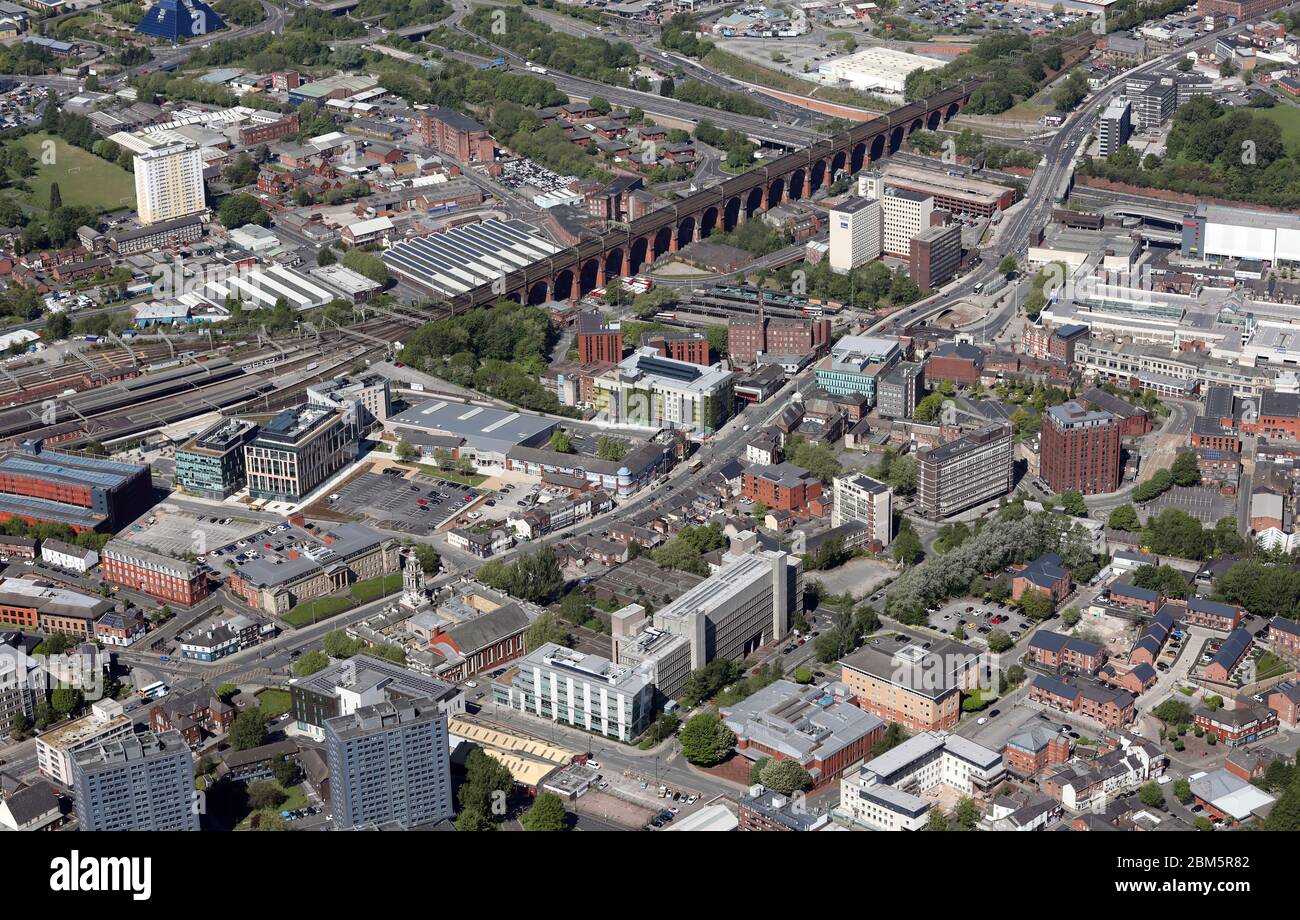 Luftaufnahme des Stockport Stadtzentrums Stockfoto