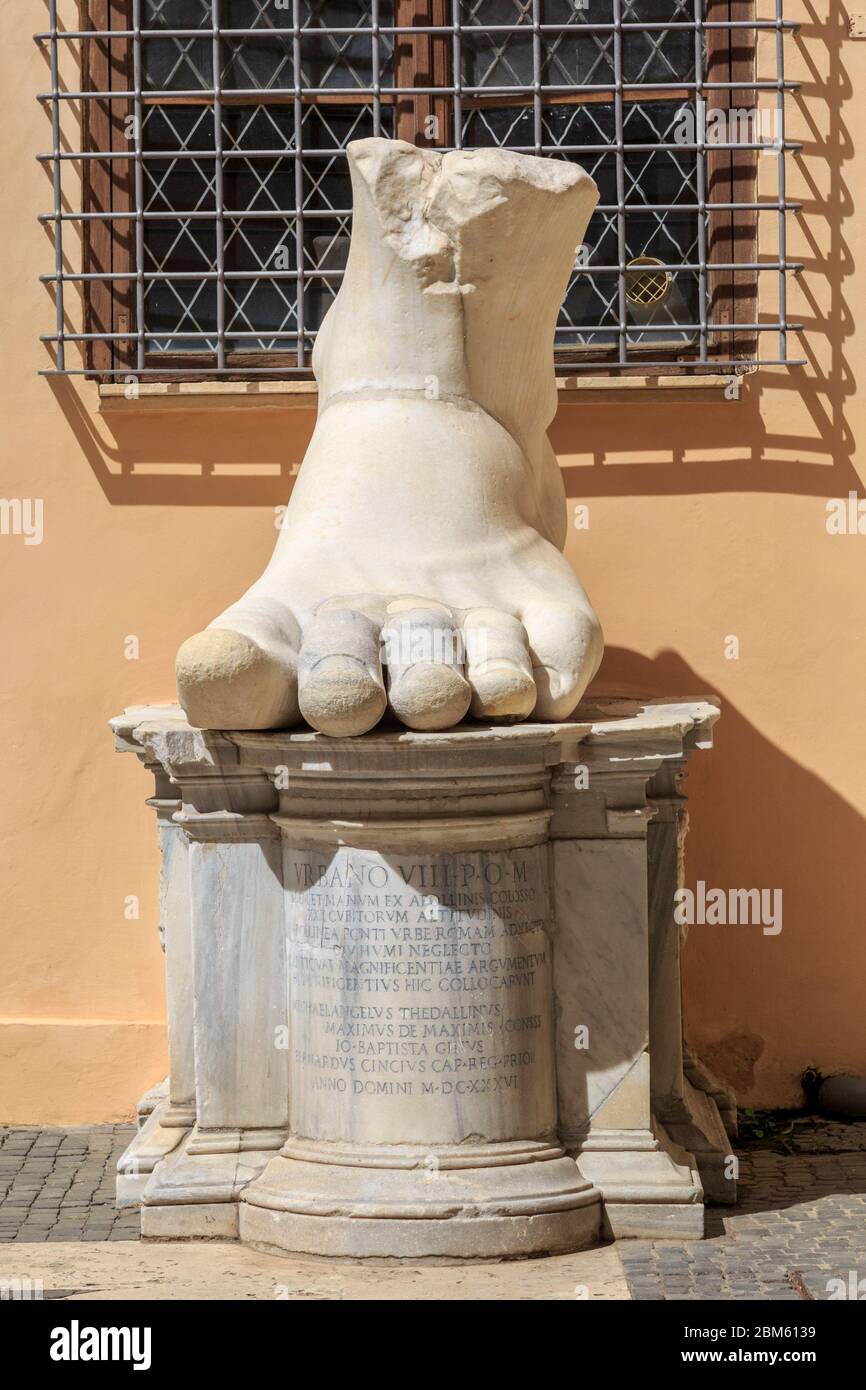 Kolossalstatue Konstantins, Fuß, Kapitolinisches Museum, Rom, Italien Stockfoto