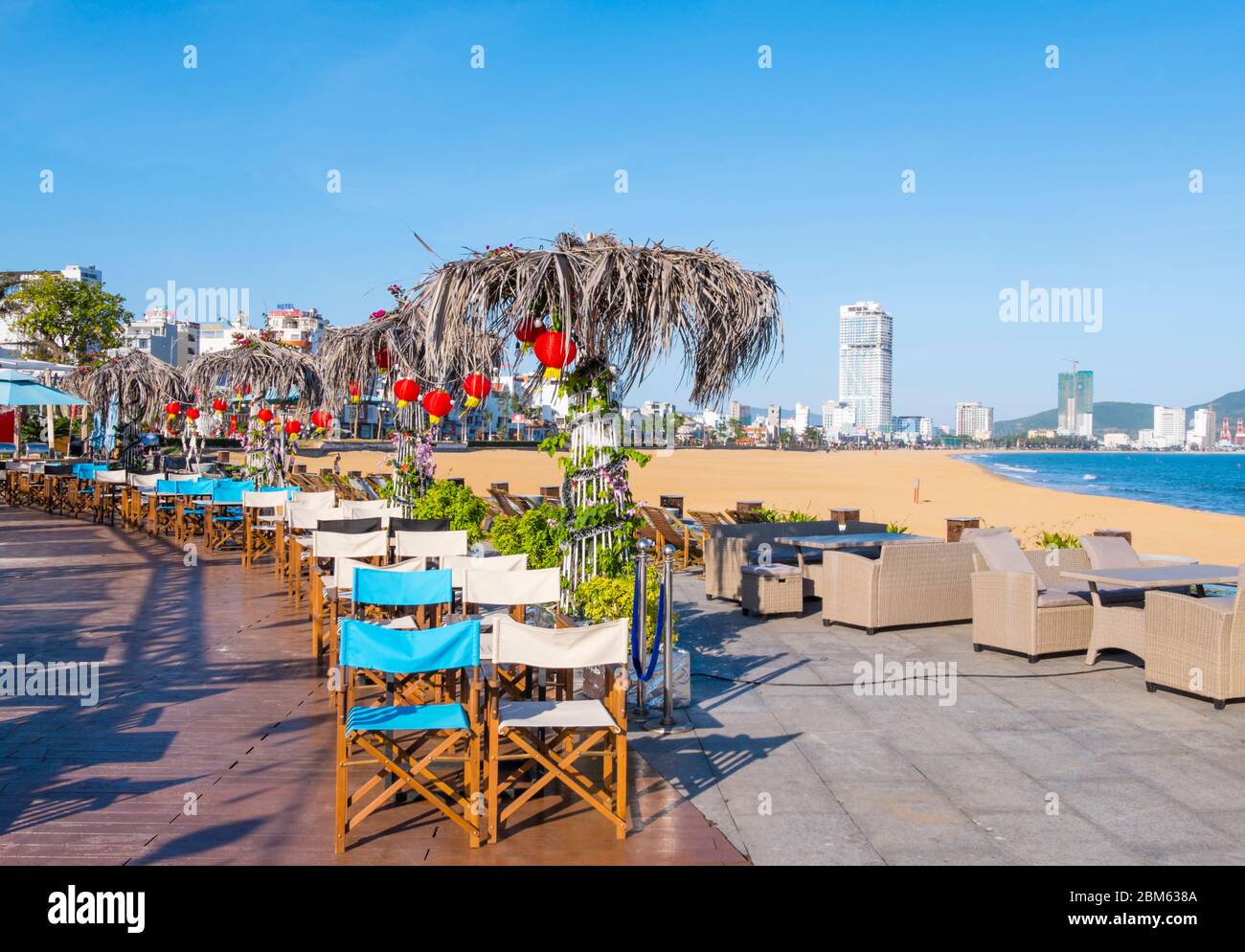 S Blue Restaurant und Bar, am Strand, Quy Nhon, Vietnam, Asien Stockfoto