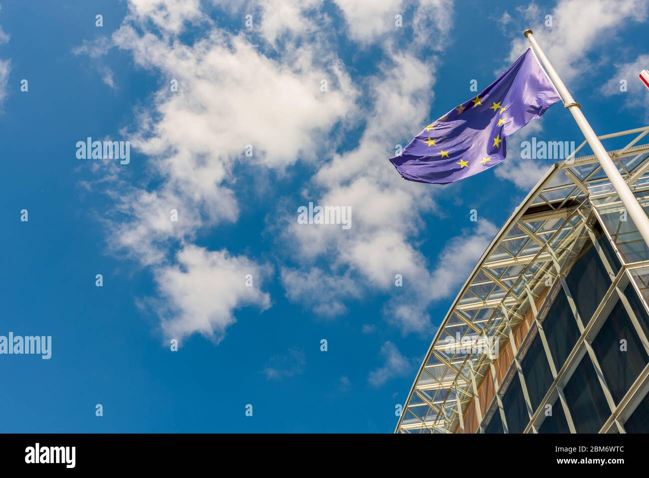 Gebäude der Europäischen Investitionsbank in Luxemburg. Es ist die gemeinnützige Institution der Europäischen Union, die 1958 in Kirchberg gegründet wurde. Stockfoto