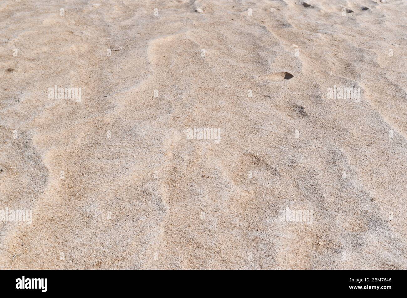 Rohes Salz Hintergrund. Extrahiert auf traditionelle Weise in Algarve. Portugal Stockfoto