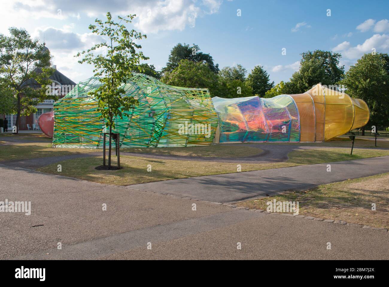 Sommerhauptpavillon Serpentine Galleries Serpentine Pavilion 2015, Kensington Gardens, London, W2 3XA von Selgascano Jose Selgas Lucia Cano Stockfoto