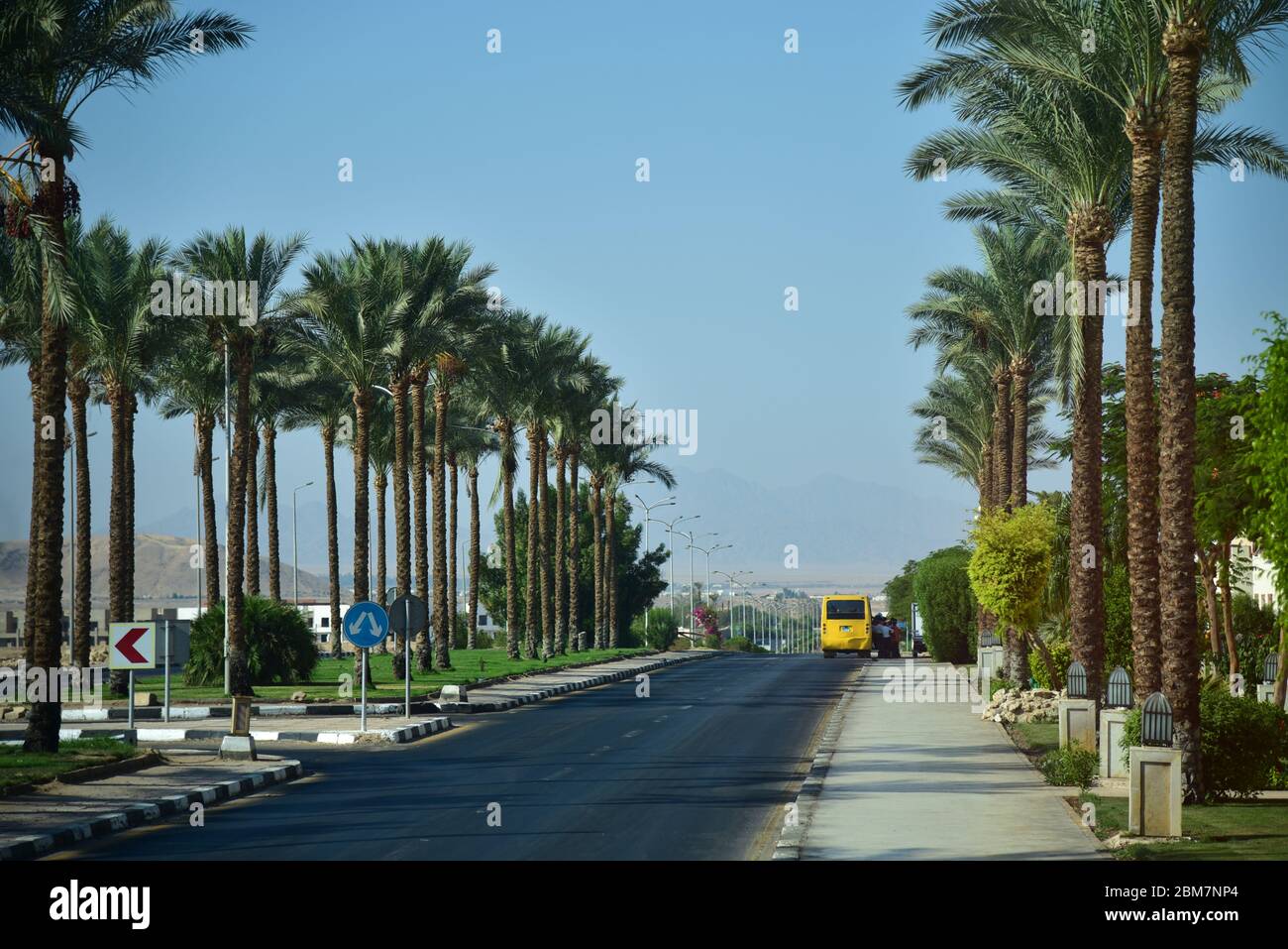 Das Personal geht nach der Arbeit im ägyptischen Hotel nach Hause. Stockfoto