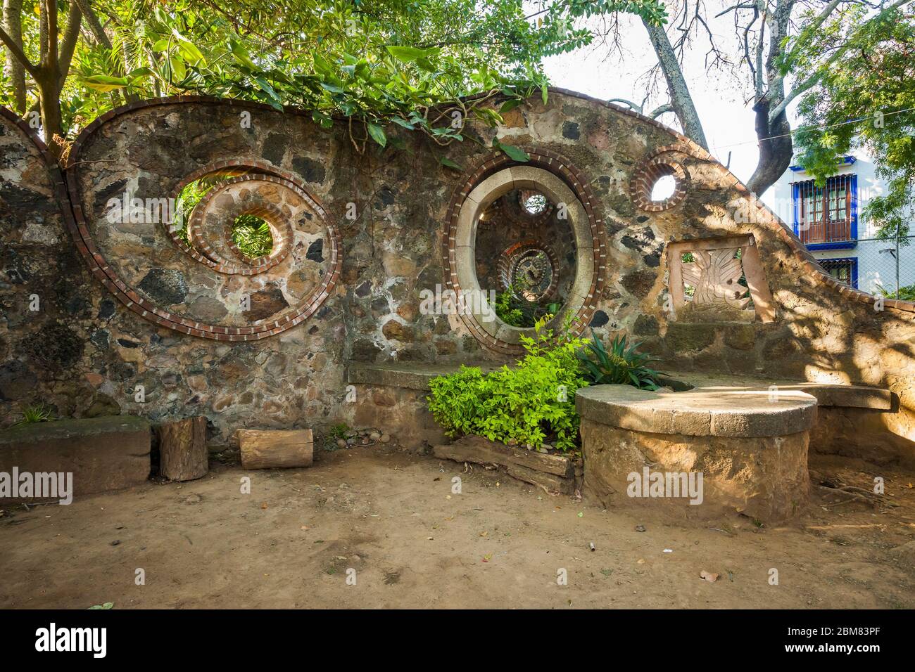 Cuernavaca, Morelos - 11/23/2016: La Iglesia de los Tres Reyes schöne alte Kirche Dekoration Stockfoto