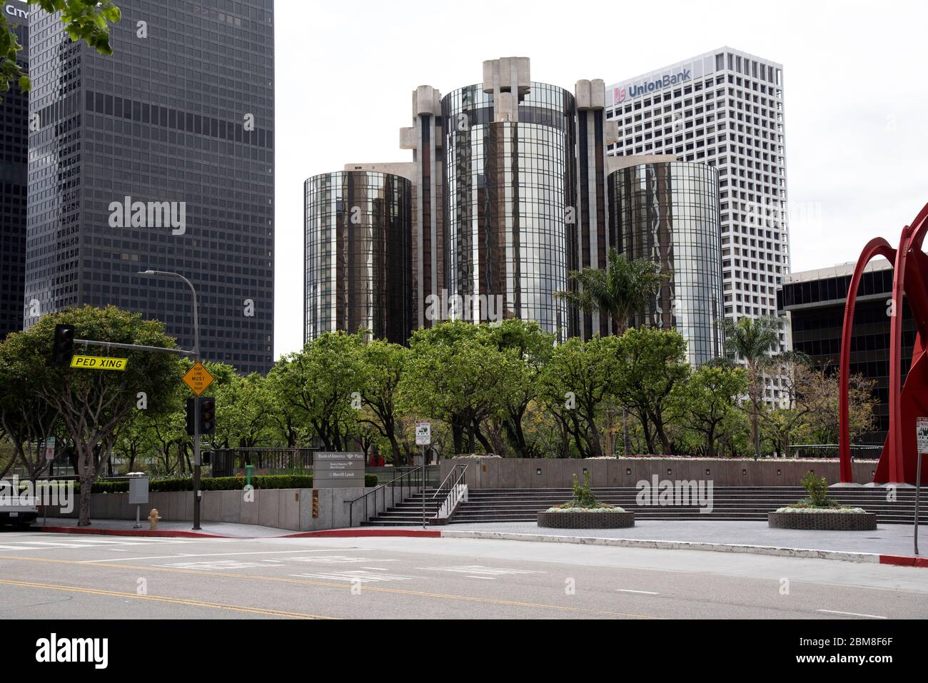 Los Angeles, CA/USA - 9. April 2020: Das legendäre Westin Bonaventure Hotel in Los Angeles Stockfoto