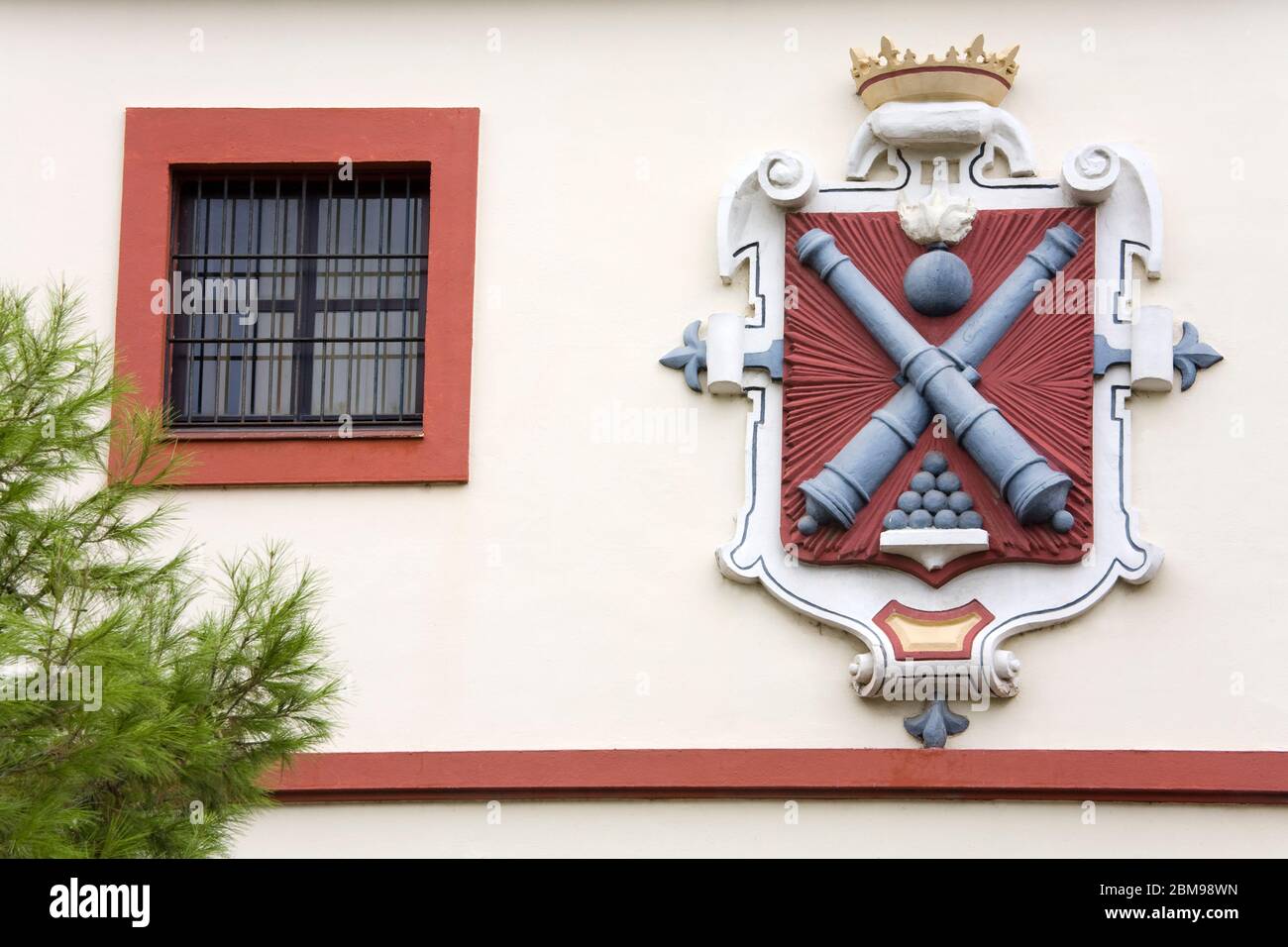 Wappen auf der ehemaligen Kaserne, Cadiz, Andalusien, Spanien, Europa Stockfoto