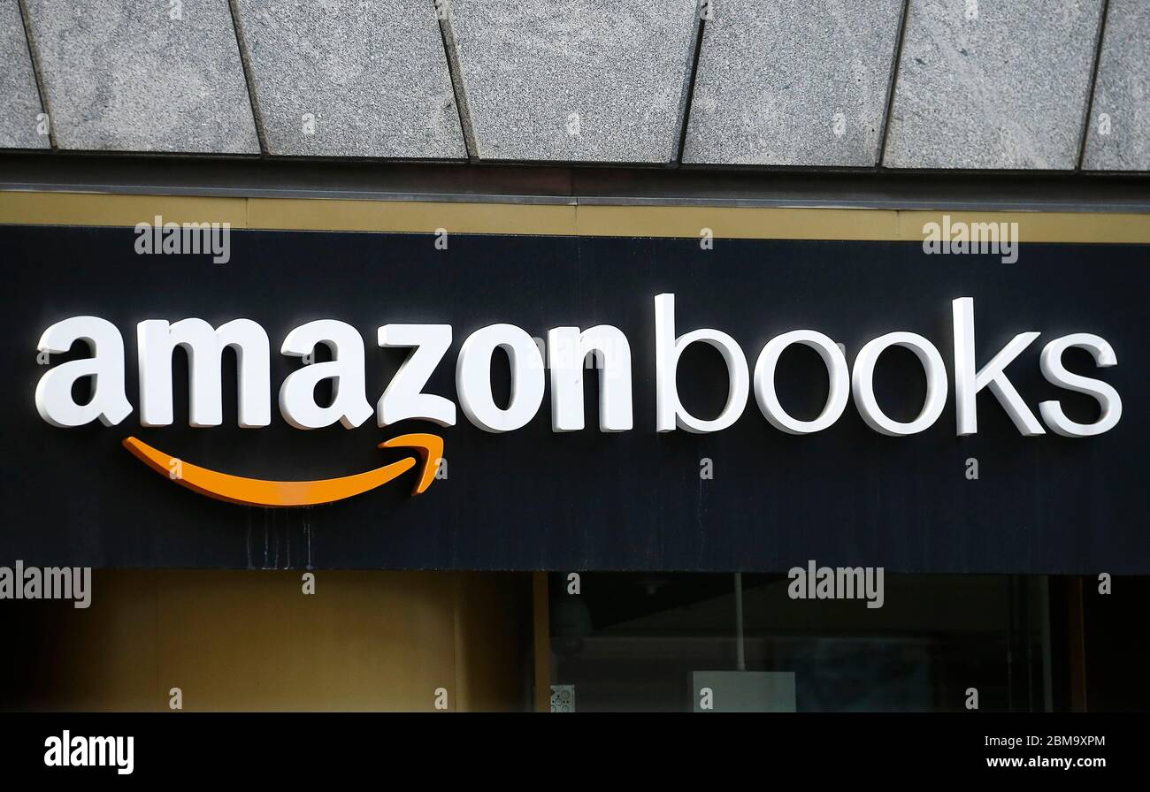 Amazon Bücher Logo auf einer ihrer Niederlassungen gesehen. Stockfoto