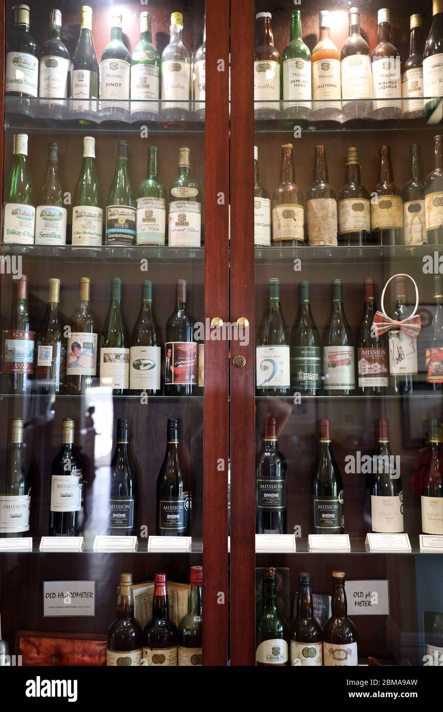 Probieren Sie die Weine in der Mission Estate Winery. La Grande Maison.älteste und berühmte feine Weinhersteller in Neuseeland. Napier, Hawkes Bay, Neuseeland. Stockfoto