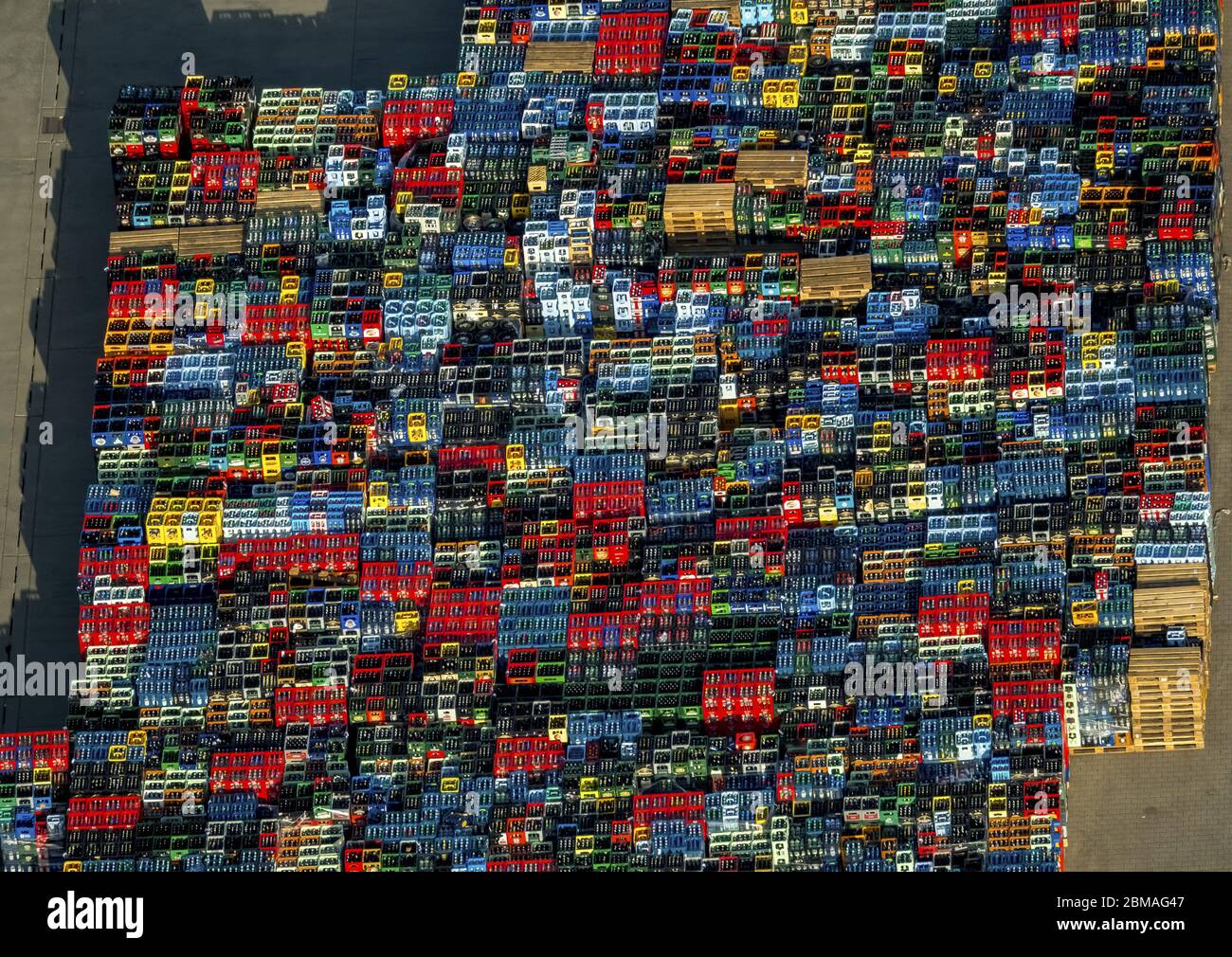 Tragfläche der t-log trinklogistik GmbH an der Hafenstraße im Gewerbegebiet, 13.03.2017, Luftaufnahme, Deutschland, Nordrhein-Westfalen, Ruhrgebiet, Hamm Stockfoto