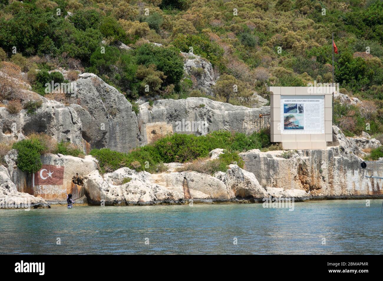 Kalekoy, Türkei - 03. Juni 2019: Historischer Ort, an dem das Schlachtschiff Hamidiye unter dem Kommando von Kapitän rauf Orbay zwei Tage lang anlegte 2. Februar Stockfoto