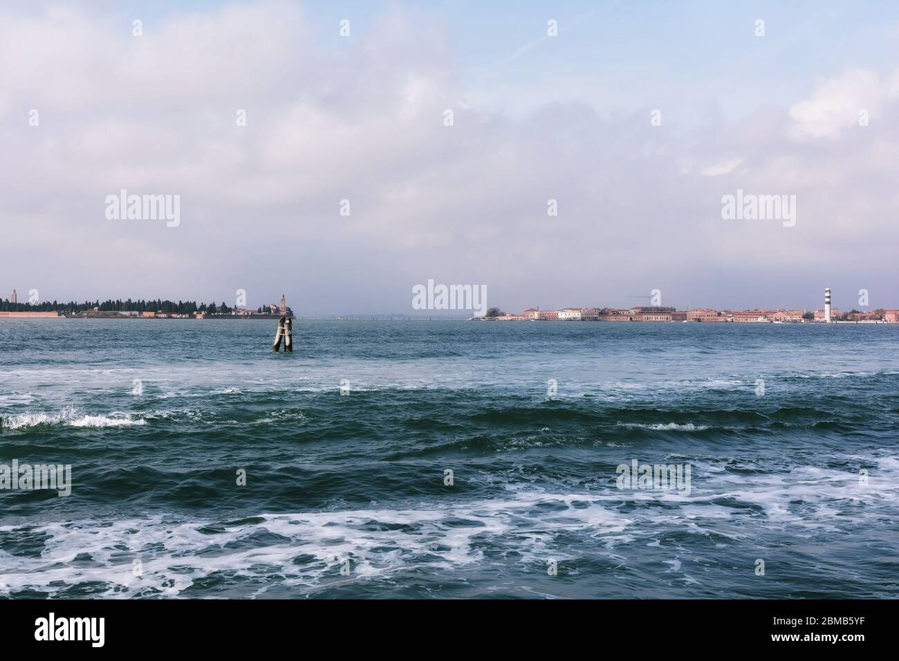 Venezianische Lagune in der Nähe der Insel Murano Stockfoto