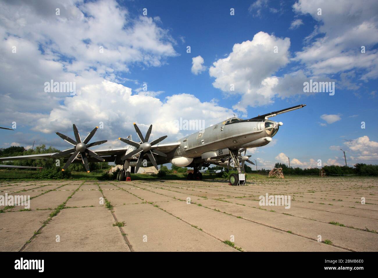 Tupolev Tu 142 Stockfotos Und Bilder Kaufen Alamy