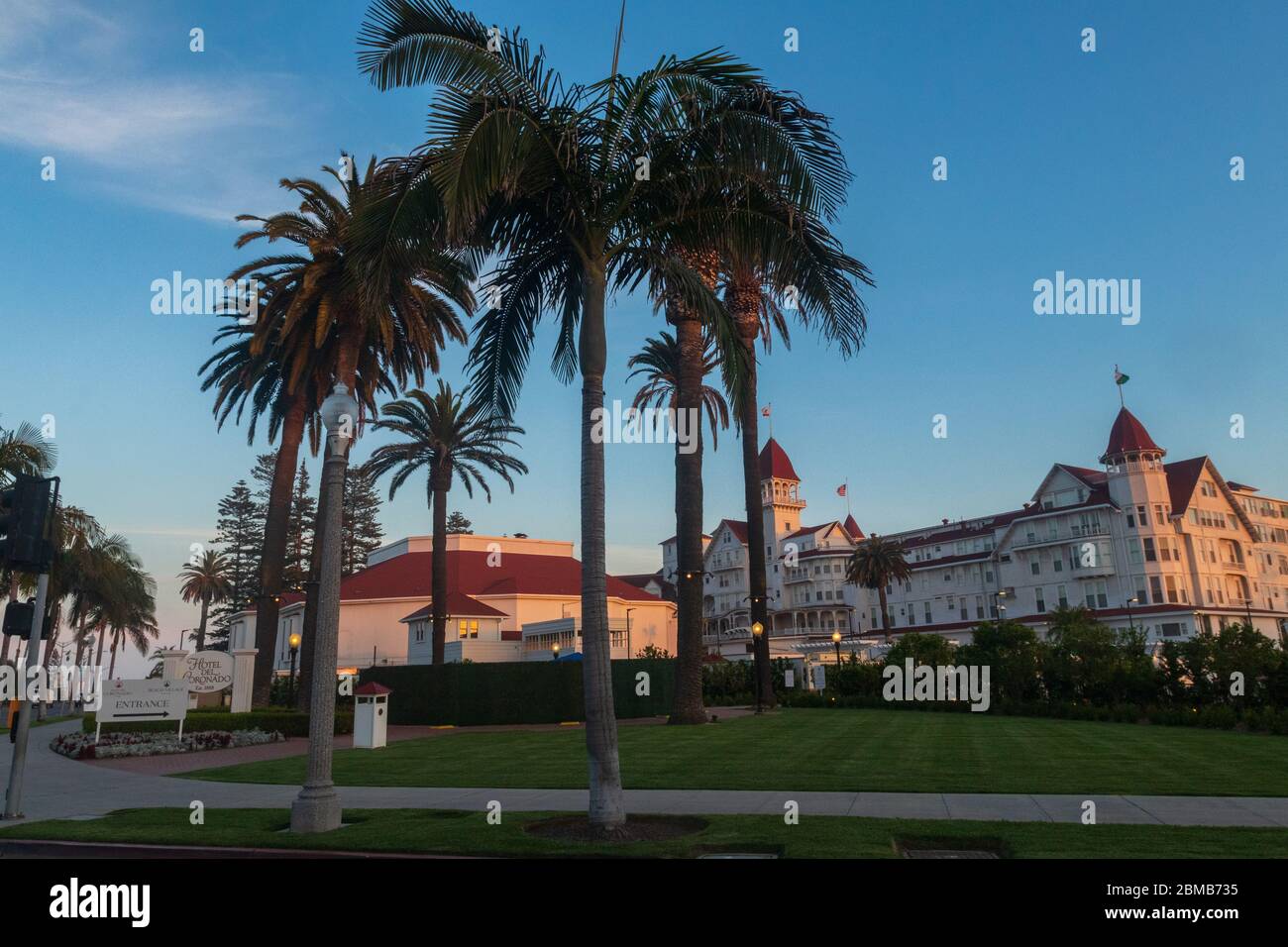 San Diego, USA. Mai 2020. Das Hotel Del Coronado in San Diego am 7. Mai 2020. San Diego State Beaches geöffnet während COVID-19 Pandemie . (Foto: Rishi Deka/Sipa USA) Quelle: SIPA USA/Alamy Live News Stockfoto