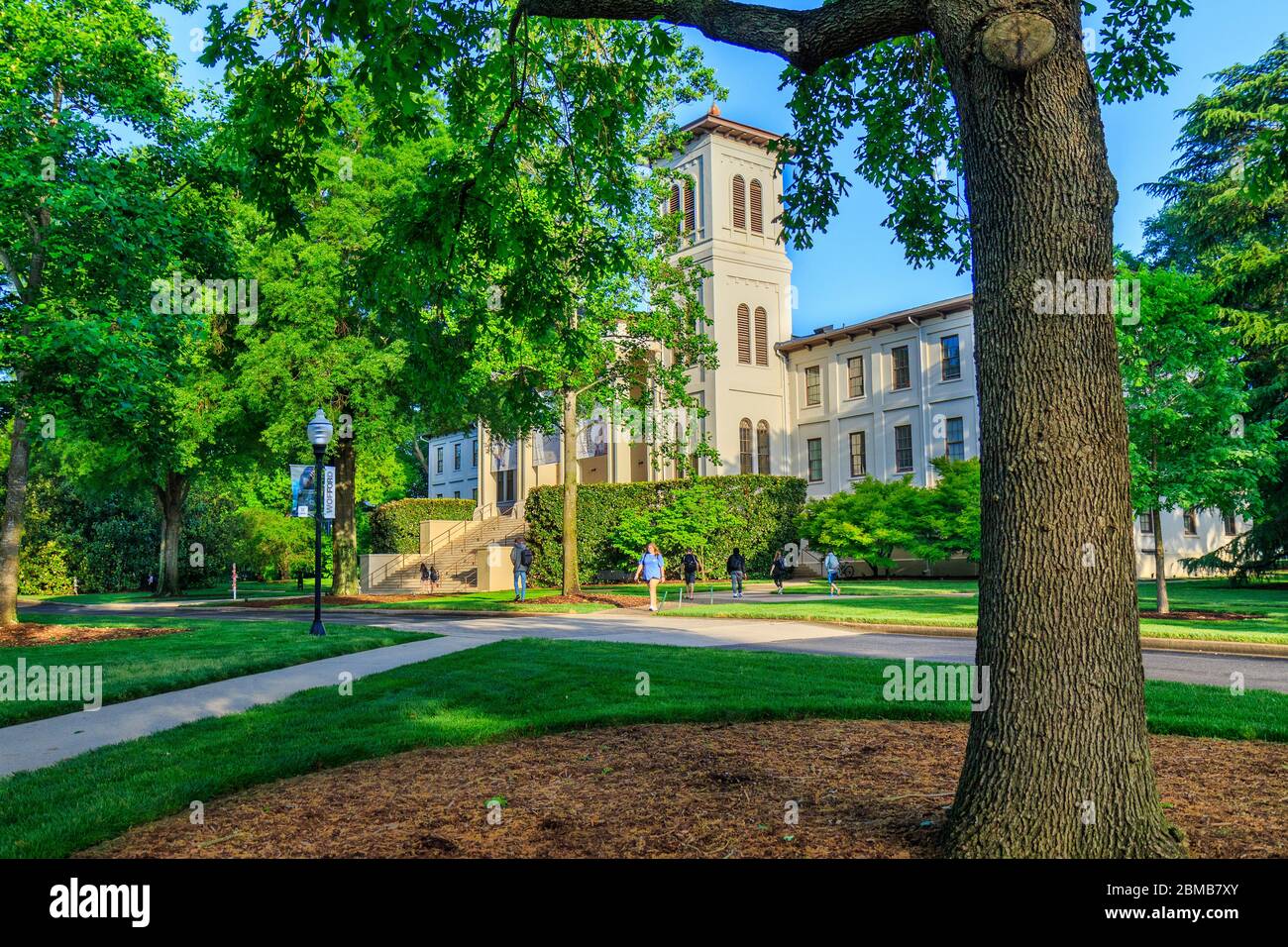 SPARTANBURG, SC, USA - 2. Mai: Hauptgebäude am 2. Mai 2019 am Wofford College in Spartanburg, South Carolina]. Stockfoto