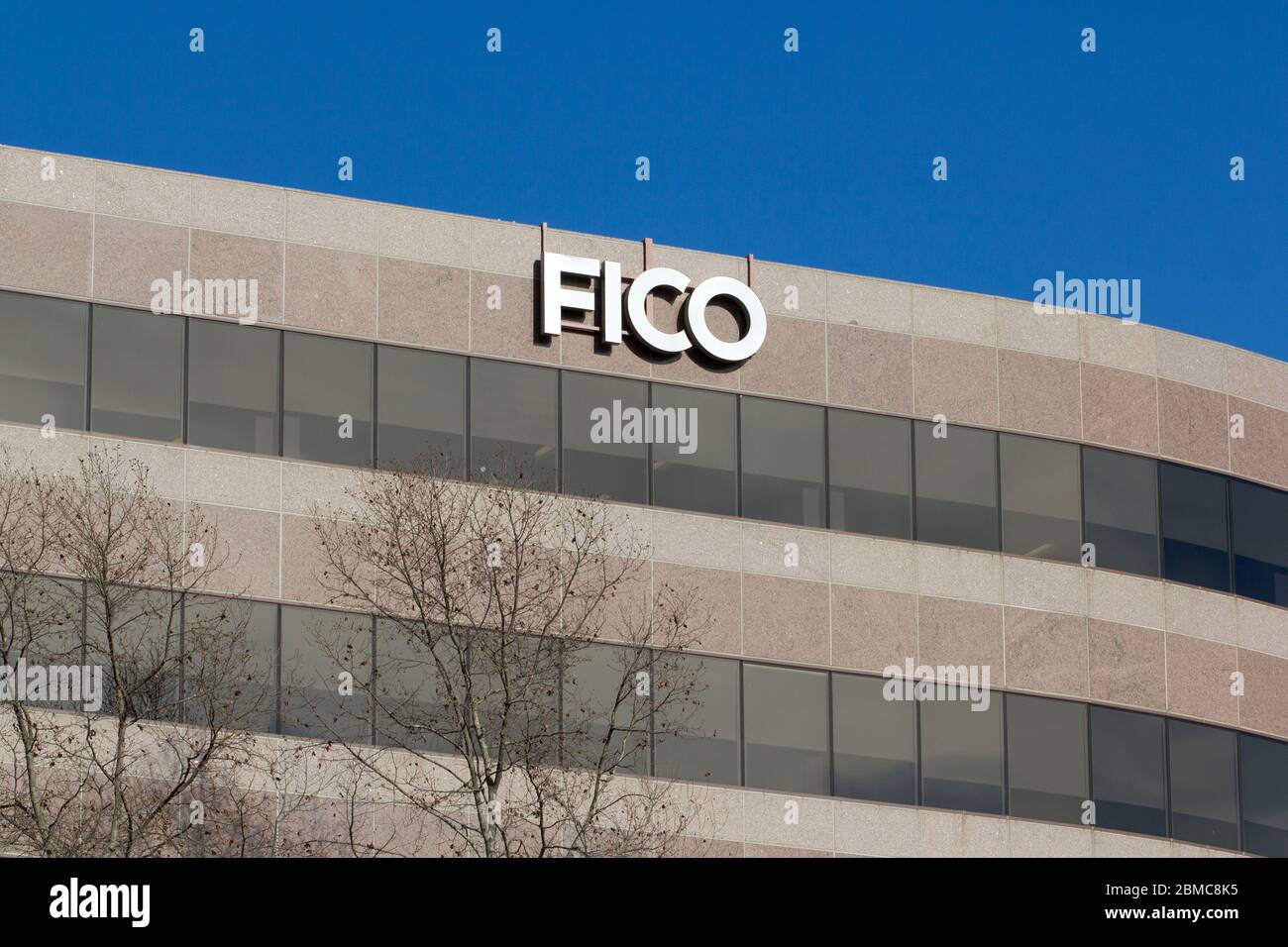 Das FICO-Zeichen wird am 12. Februar 2020 am Hauptsitz der American Data Analytics Company Fair Isaac Corporation (FICO) in San Jose, Kalifornien, gesehen. Stockfoto