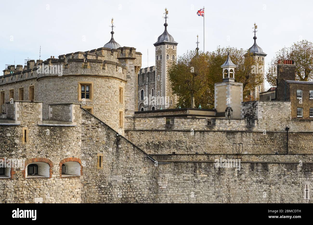 Steinmauern des Tower of London, England, Vereinigtes Königreich Großbritannien Stockfoto