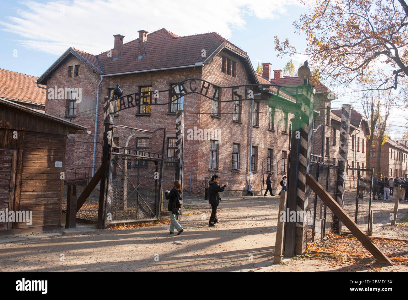 Das Haupttor zum Konzentrationslager Auschwitz war ein Komplex von über 40 Konzentrations- und Vernichtungslagern Stockfoto