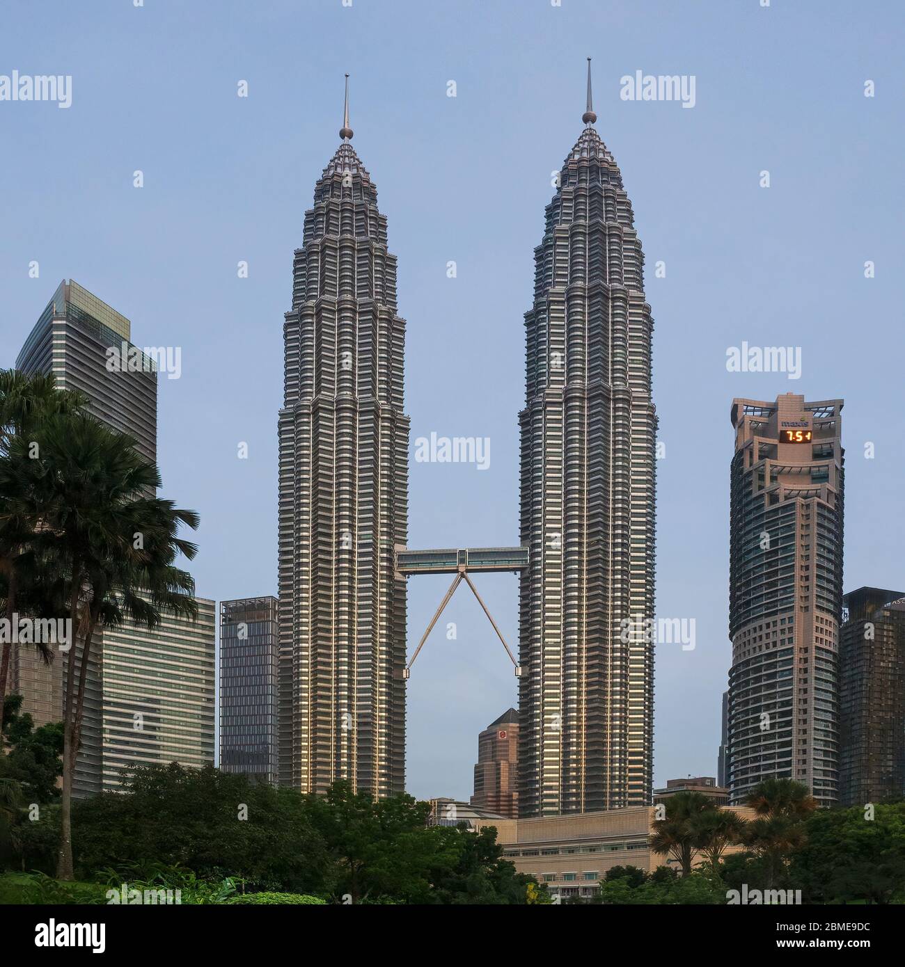 Eines der höchsten Gebäude der Welt - die Petronas Twin Towers. Stockfoto