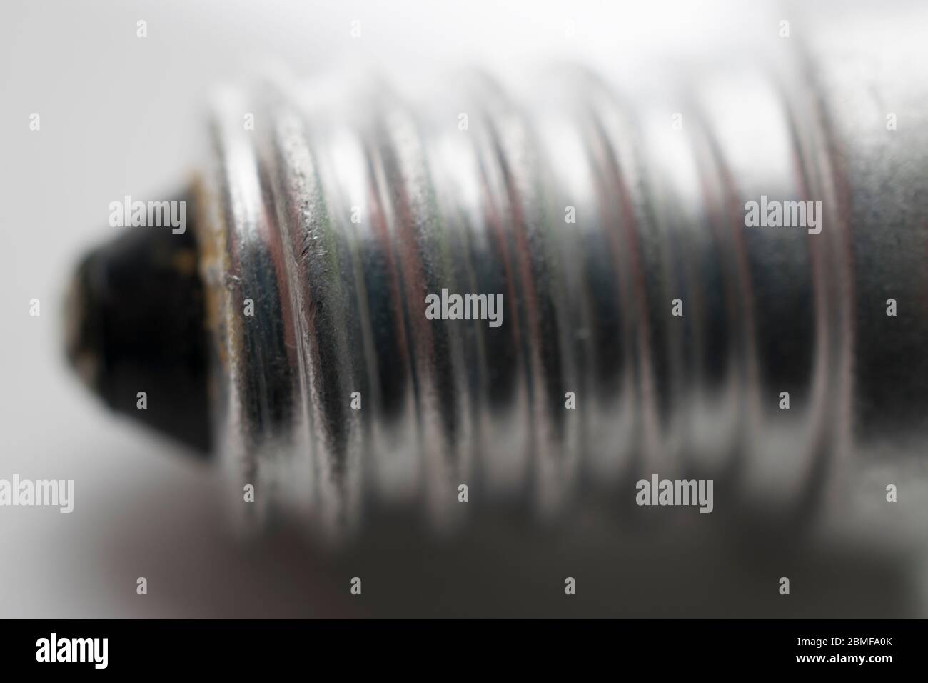 Einschraubverschraubung einer Glühlampe Stockfoto