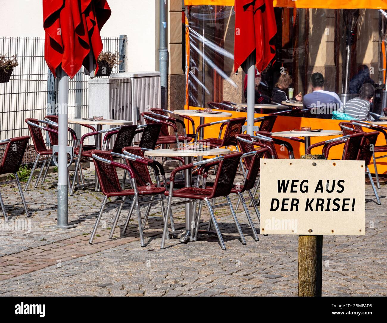 Weg aus der Krise! Gastronomie Corona Virus Stockfoto