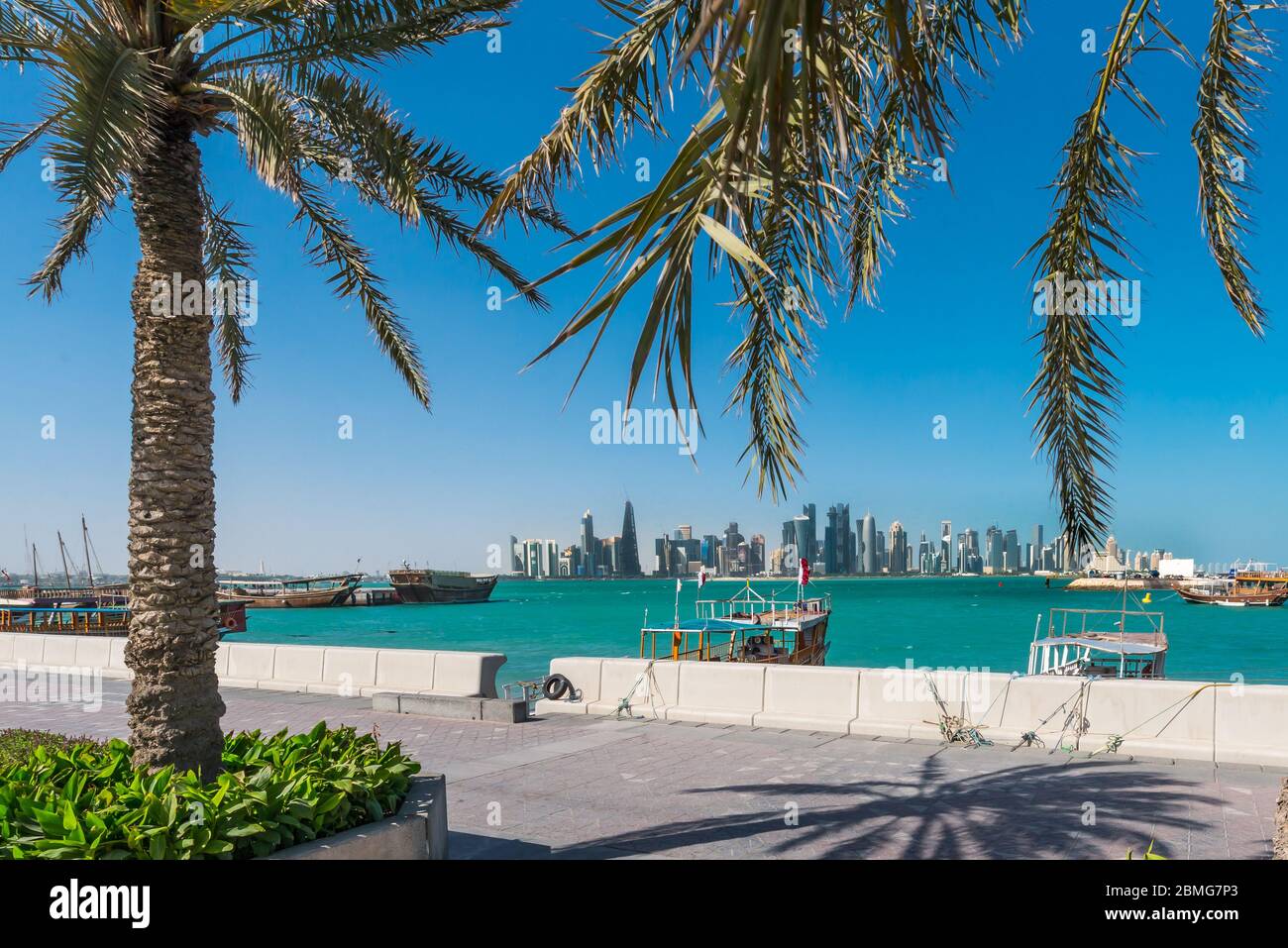 Doha Skyline von der Promenade Stockfoto