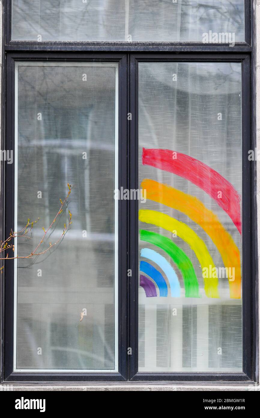 Regenbogen der Hoffnung, Covid 19 Pandemie, Montreal Kanada Stockfoto