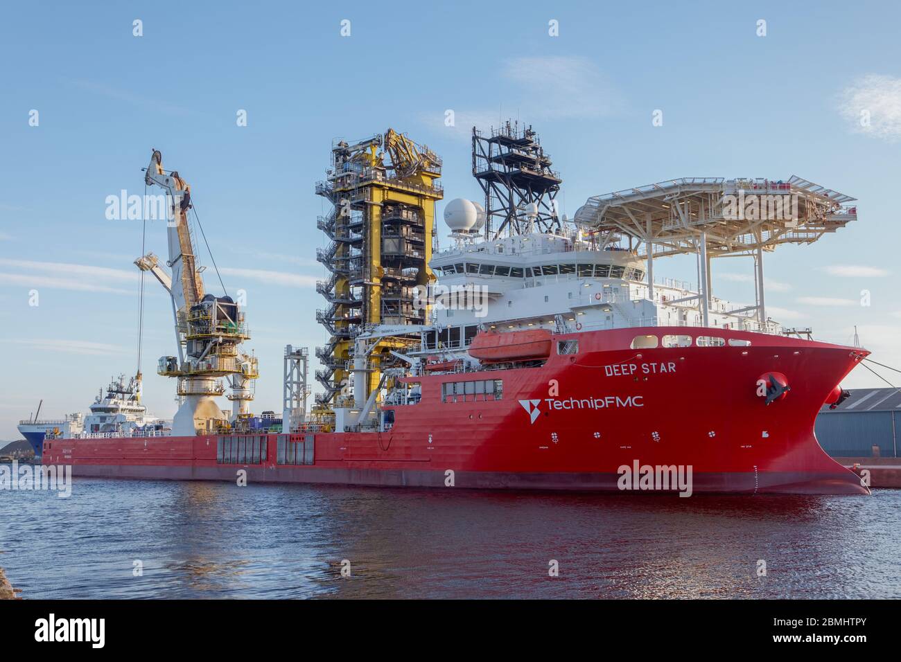 Deep Star, ein Tiefsee-Pipeline-Verlegeschiff für die Öl- und Gasindustrie, im Hafen von Leith, Edinburgh Stockfoto