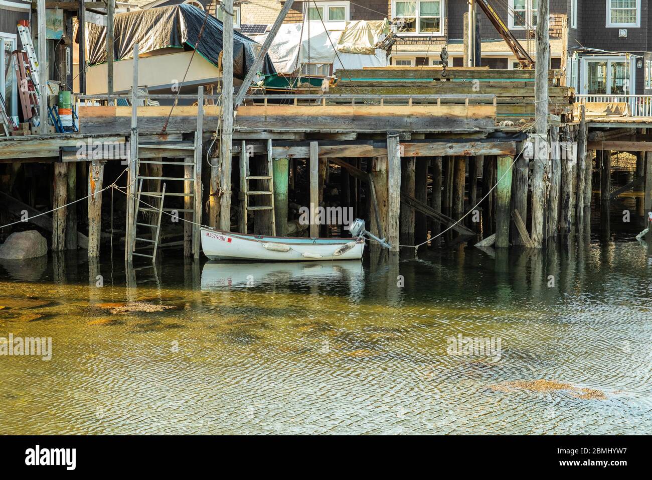 Rocky Neck liegt südlich des Binnenhafens in Gloucester, Mass. Es ist eine Künstlerkolonie mit funky Geschäften, Galerien, ein paar kleine Restaurants und ein Stockfoto